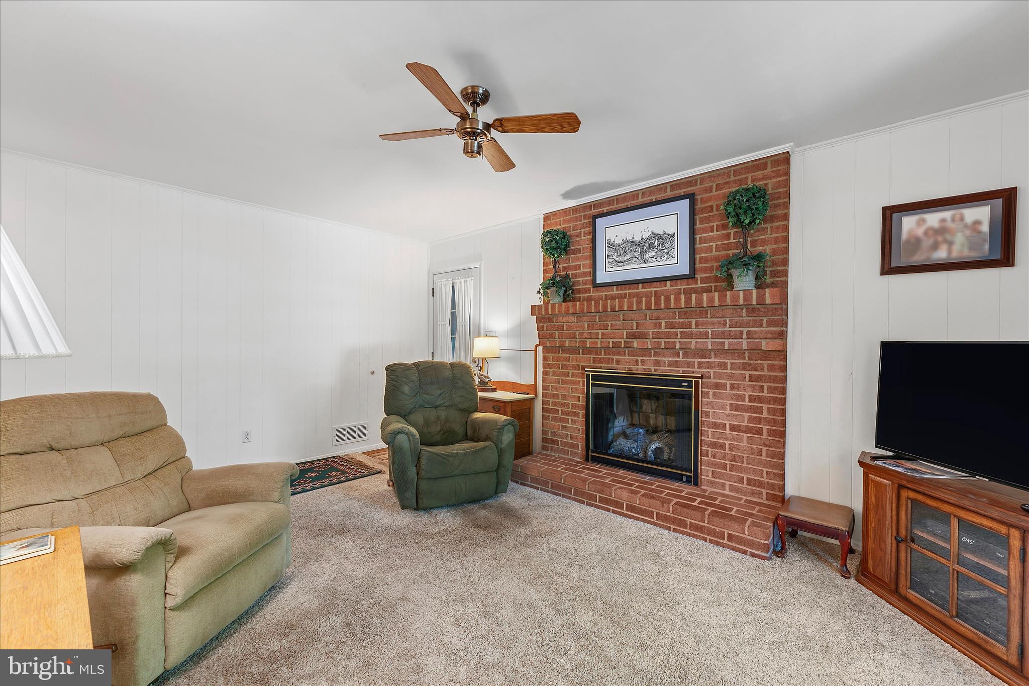 TWIN HARBORS - Residential
