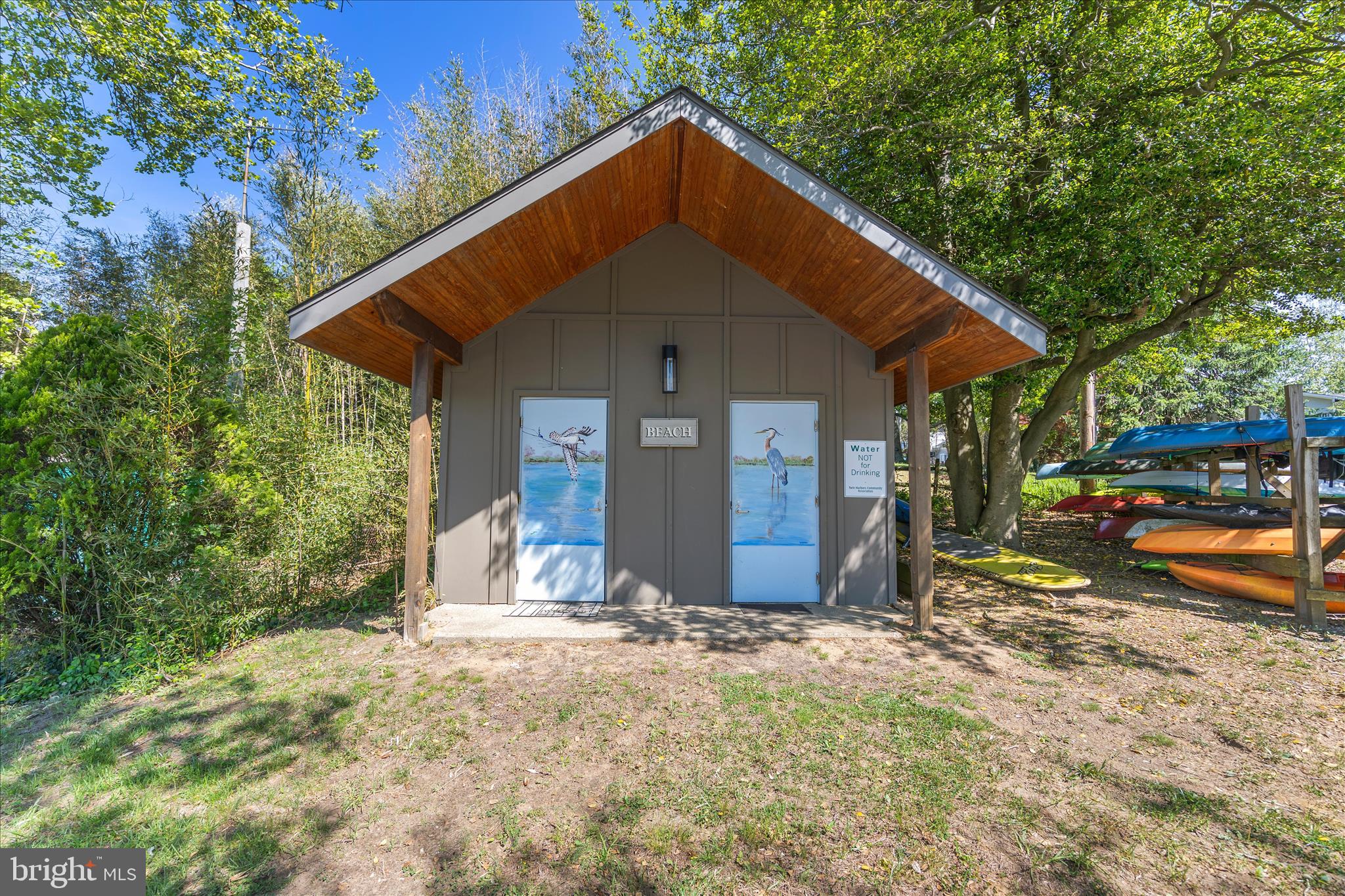 TWIN HARBORS - Residential