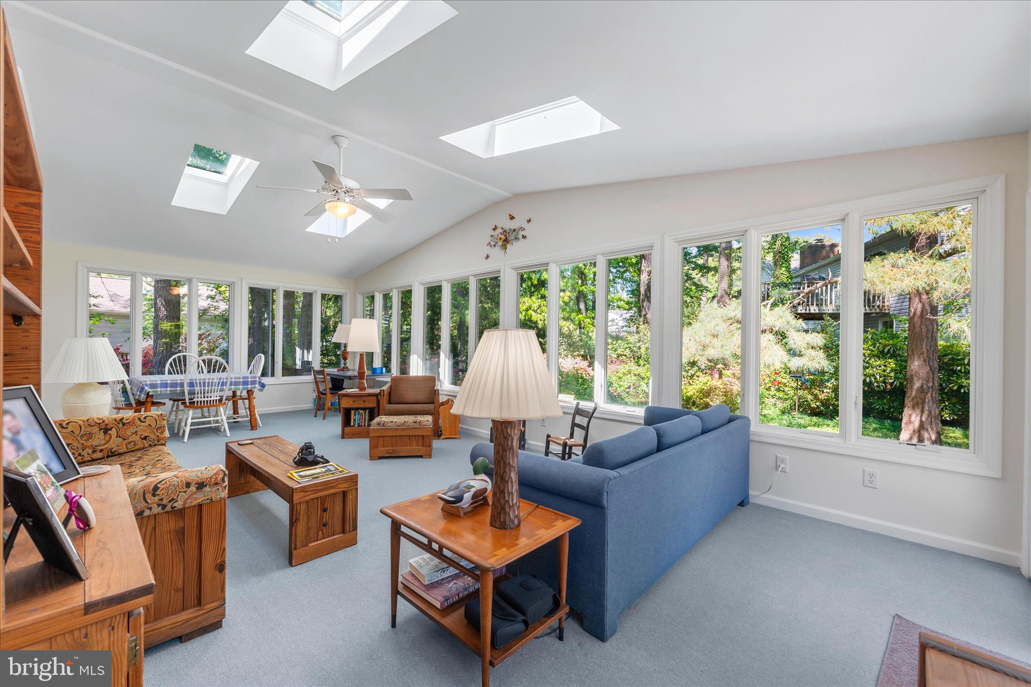 TWIN HARBORS - Residential