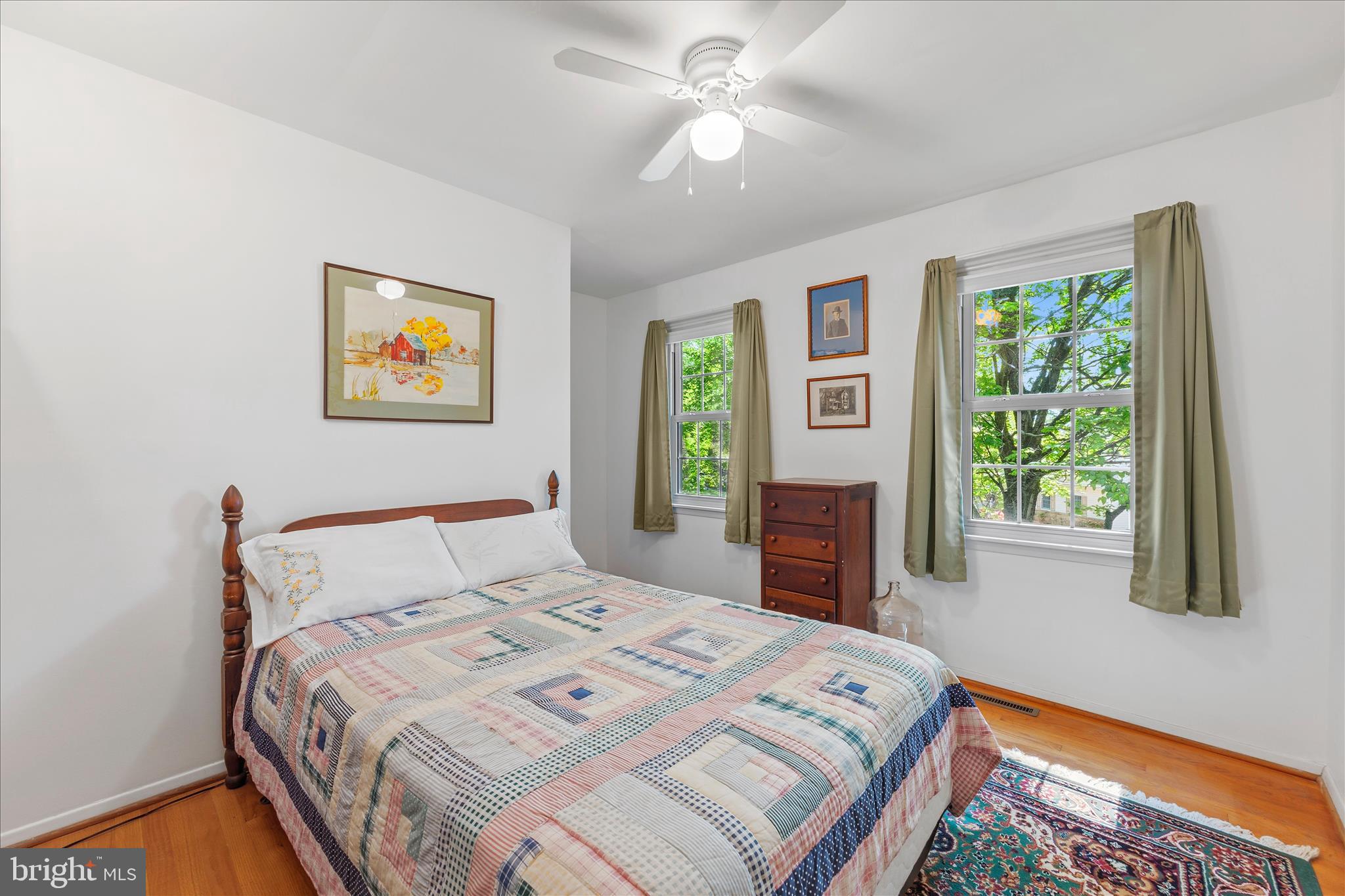 TWIN HARBORS - Residential
