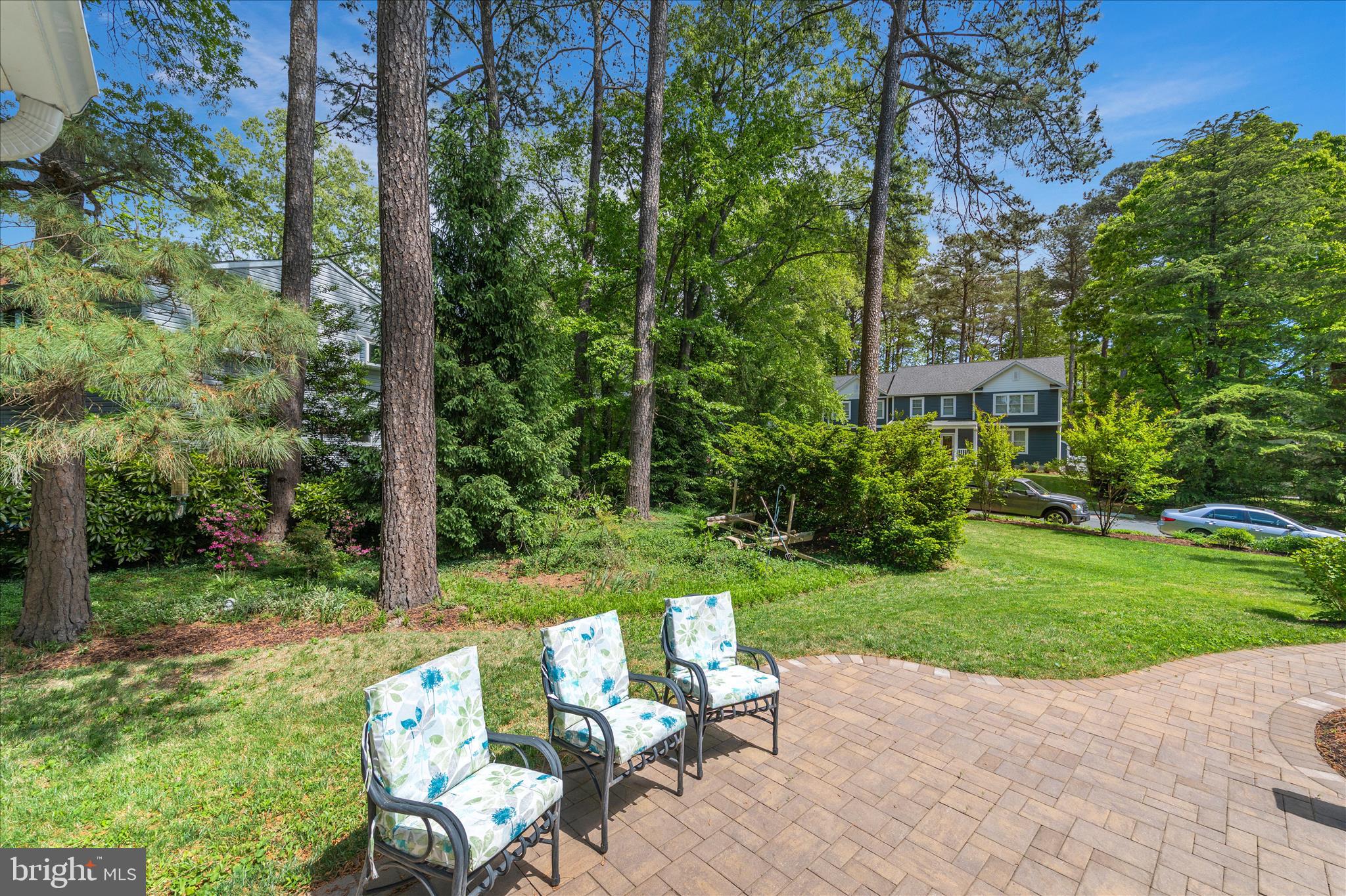TWIN HARBORS - Residential