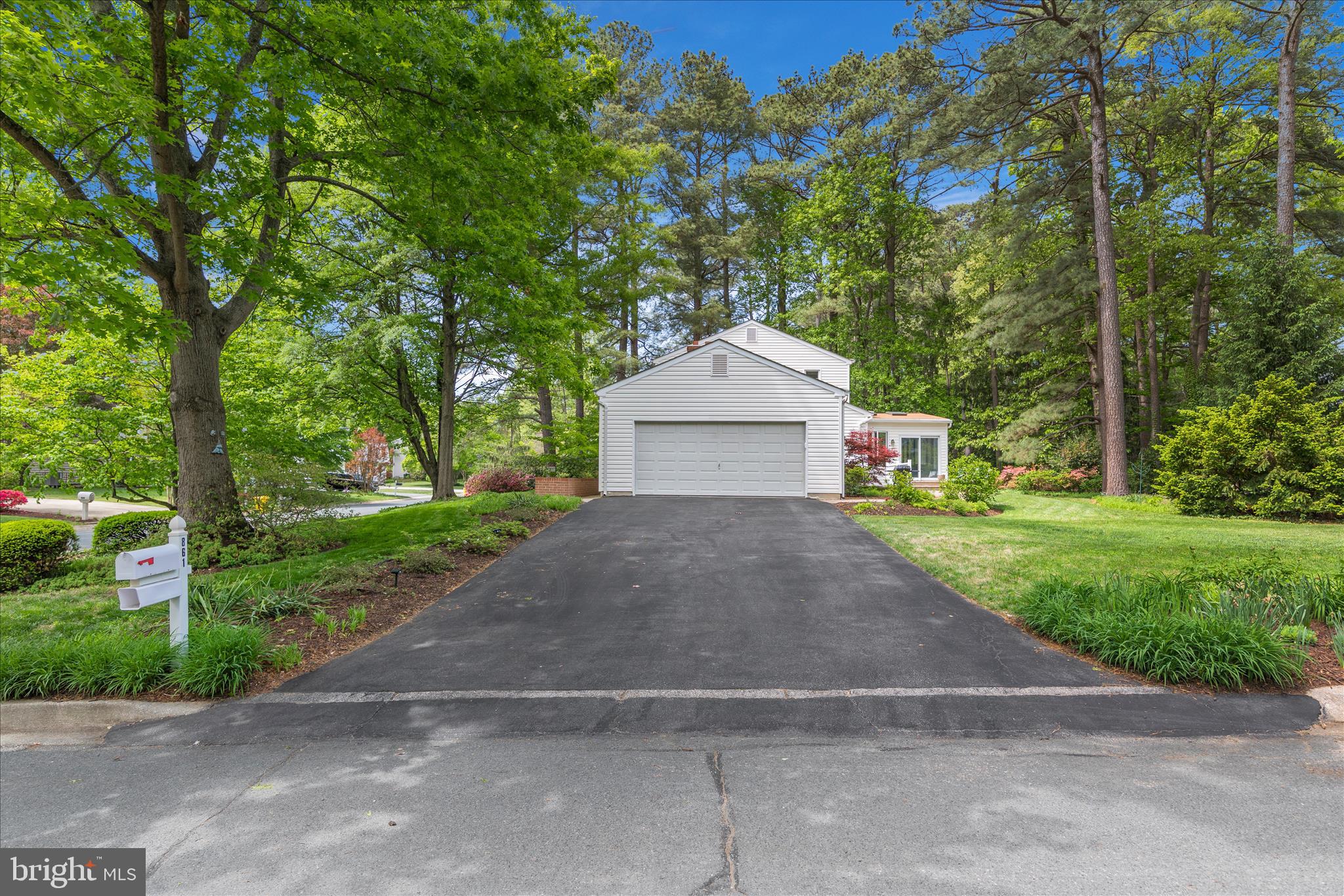 TWIN HARBORS - Residential