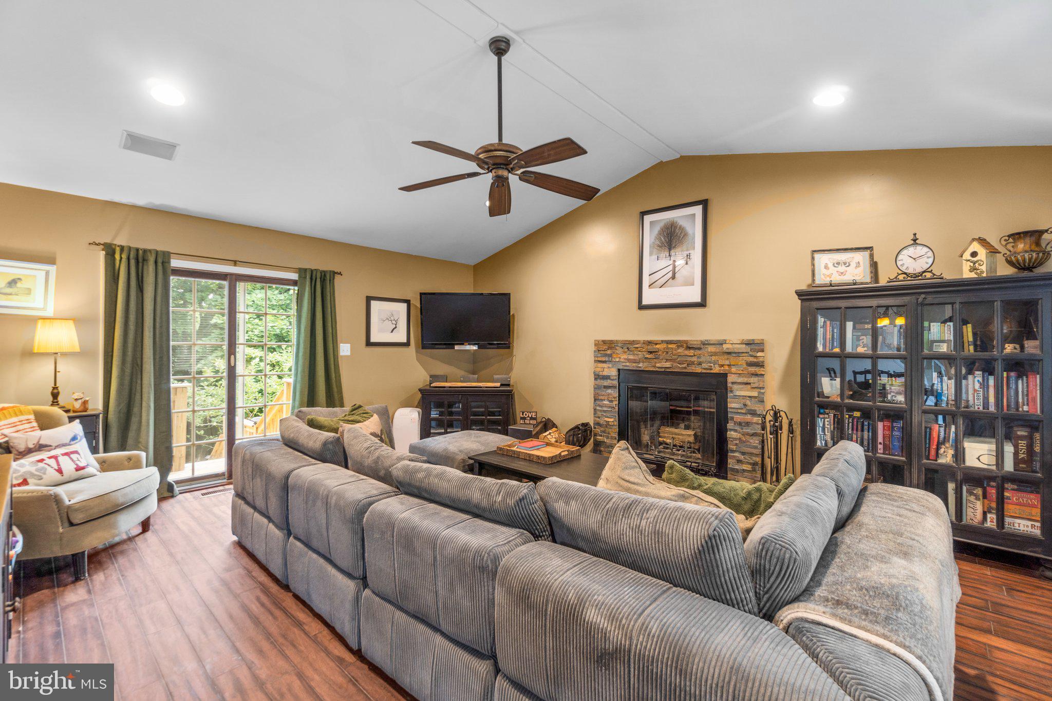 PINEY RIDGE VILLAGE - Residential