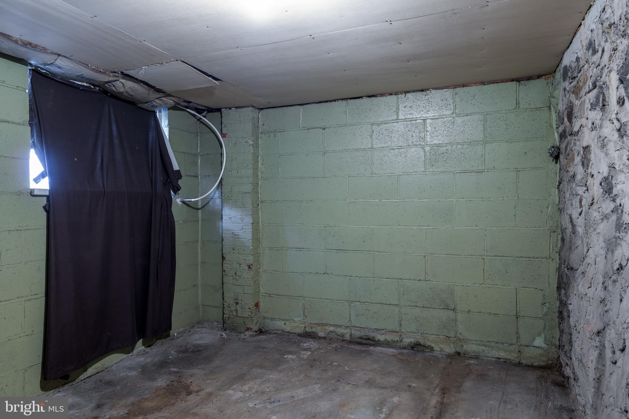 BELAIR-EDISON - Residential Lease