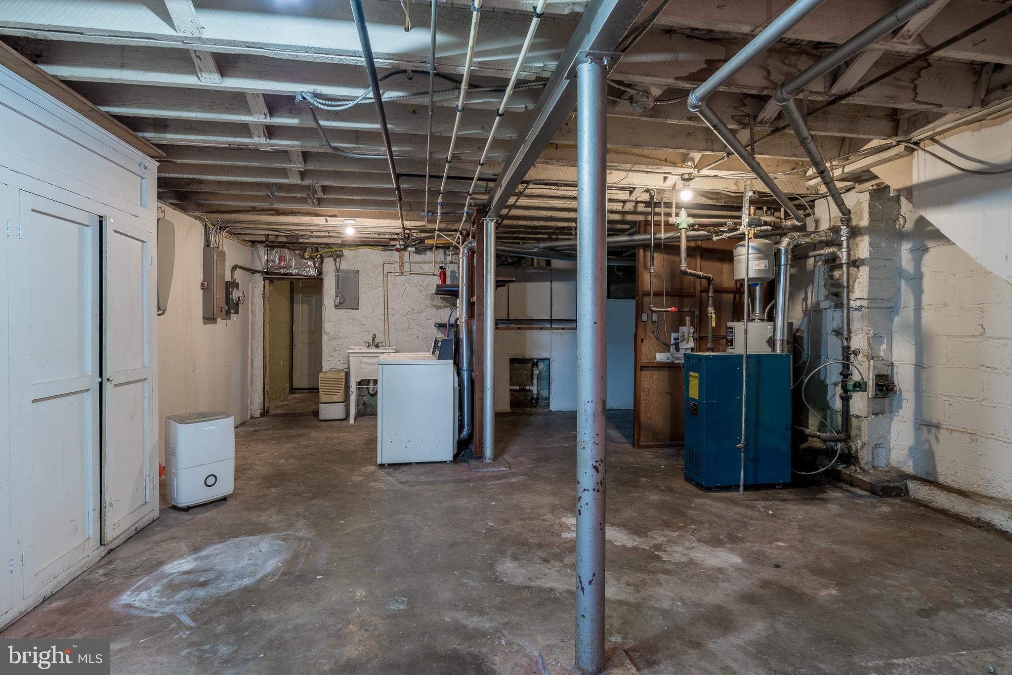 BELAIR-EDISON - Residential Lease