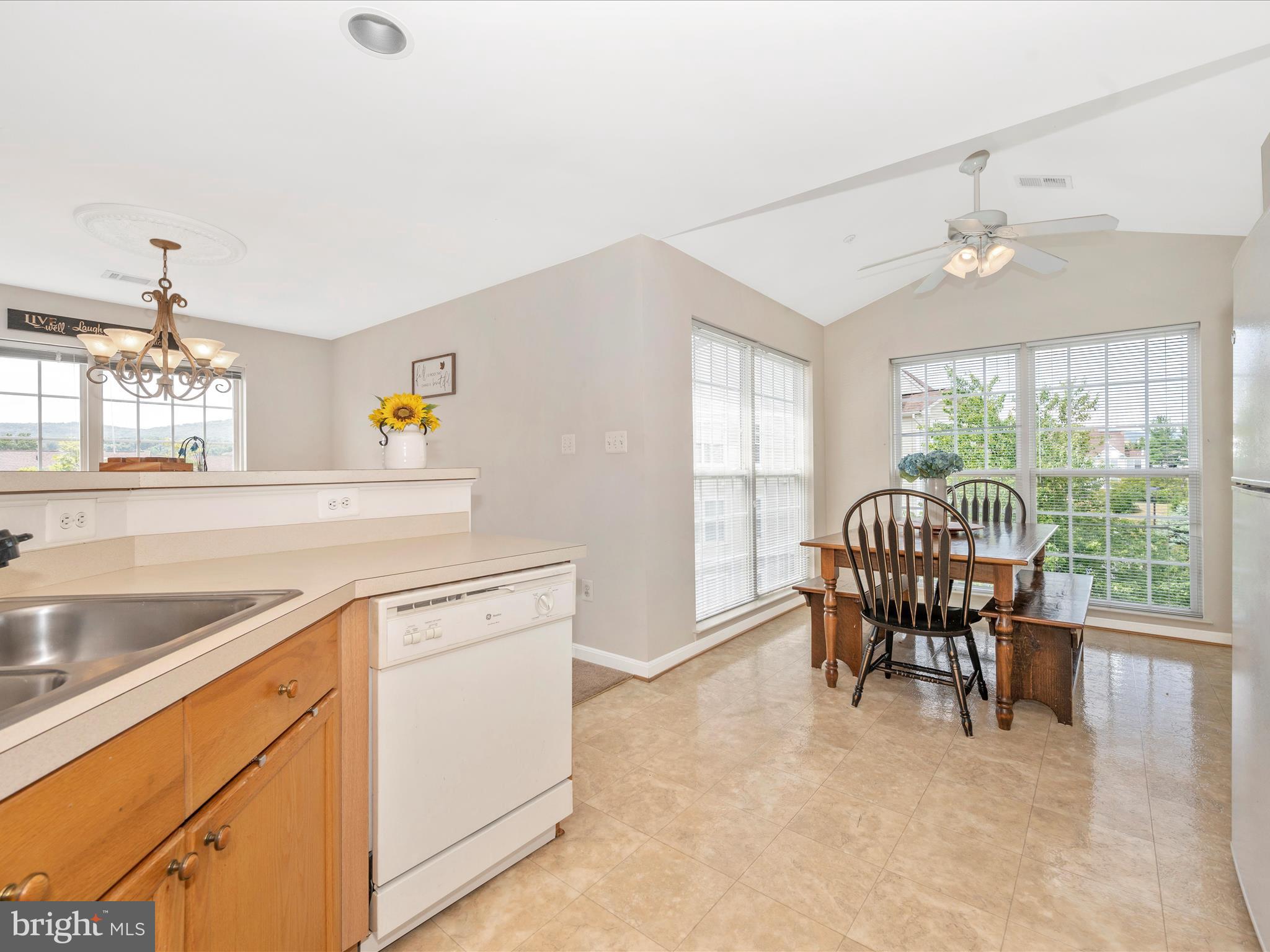 RIDGEVIEW - Residential