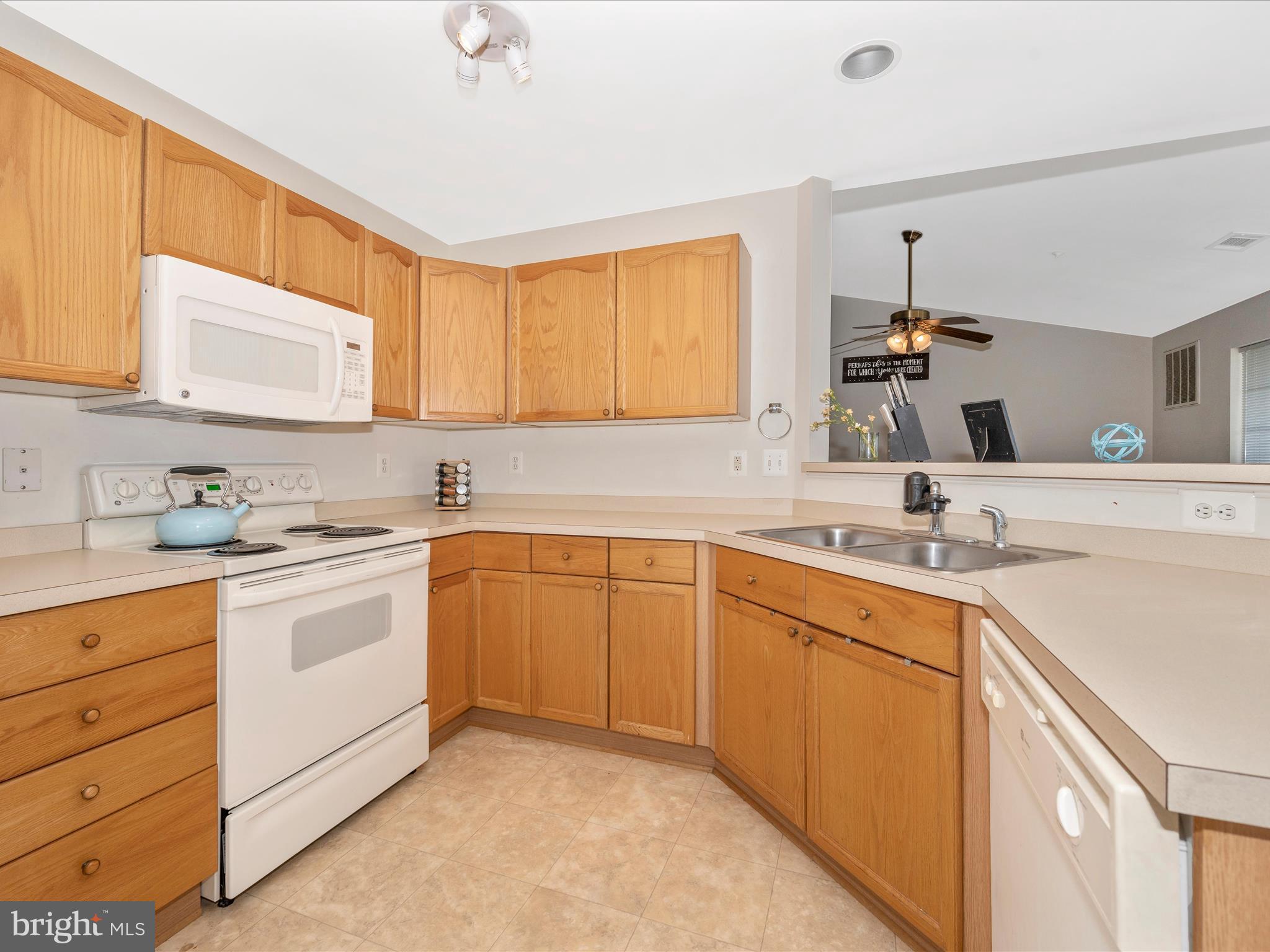 RIDGEVIEW - Residential