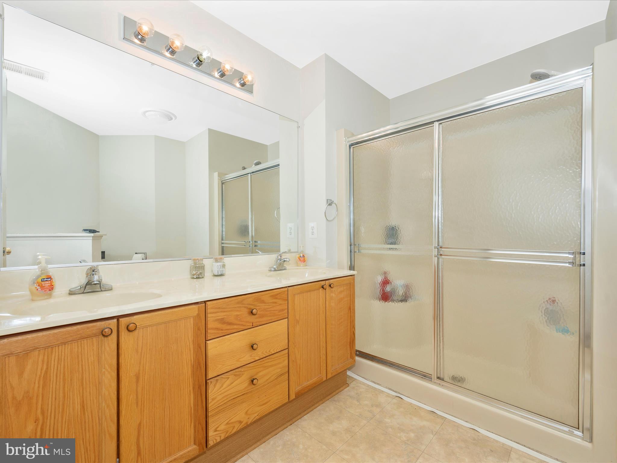 RIDGEVIEW - Residential