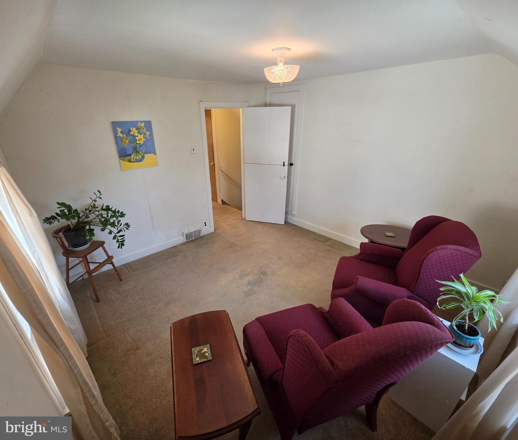 ROSLYN - Residential