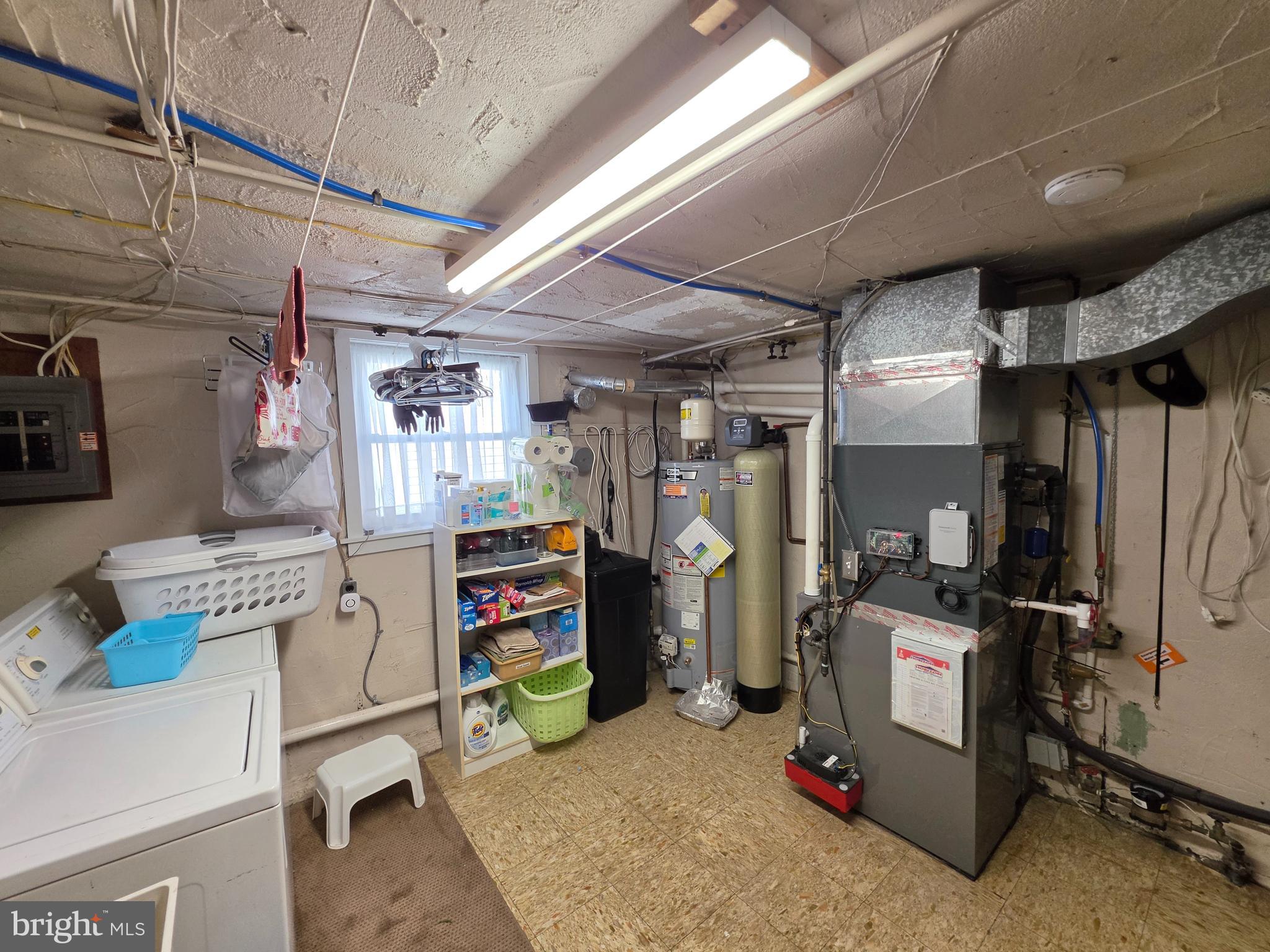 ROSLYN - Residential