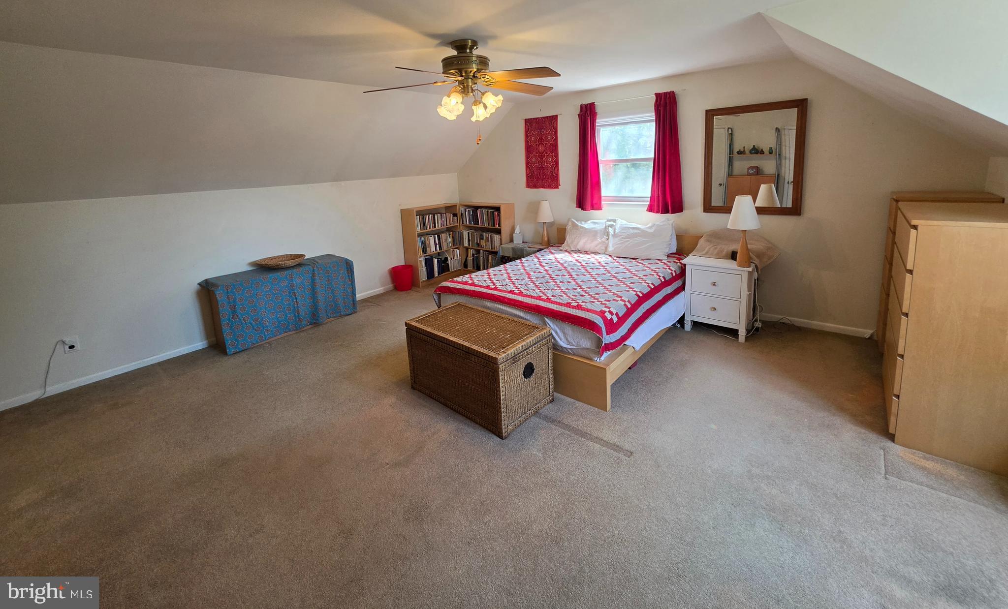 ROSLYN - Residential