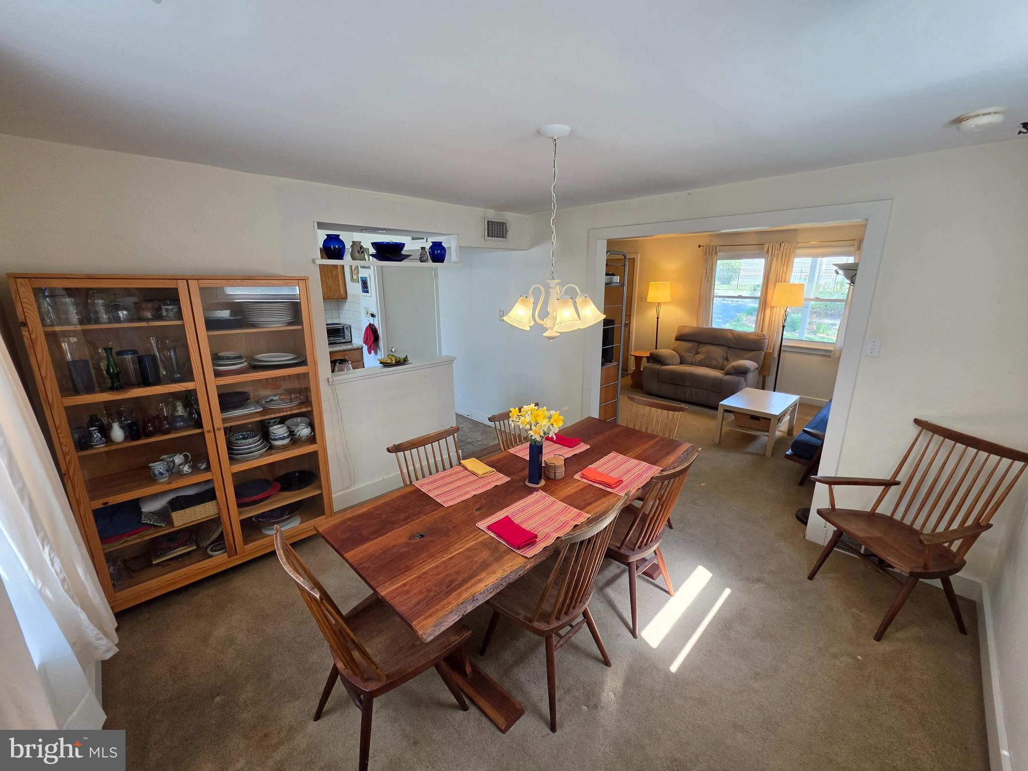 ROSLYN - Residential