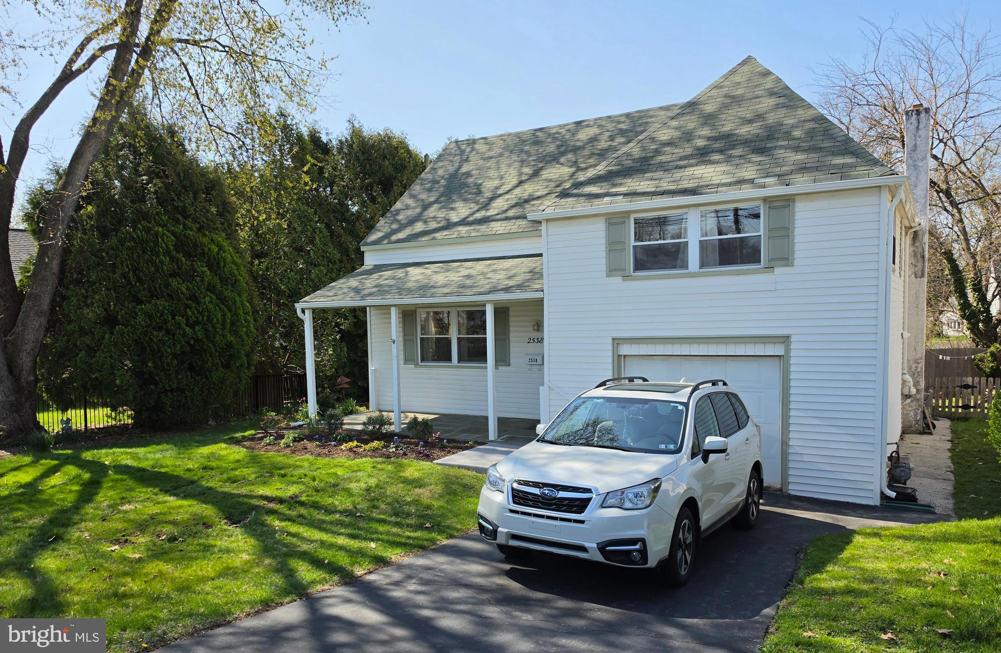 ROSLYN - Residential