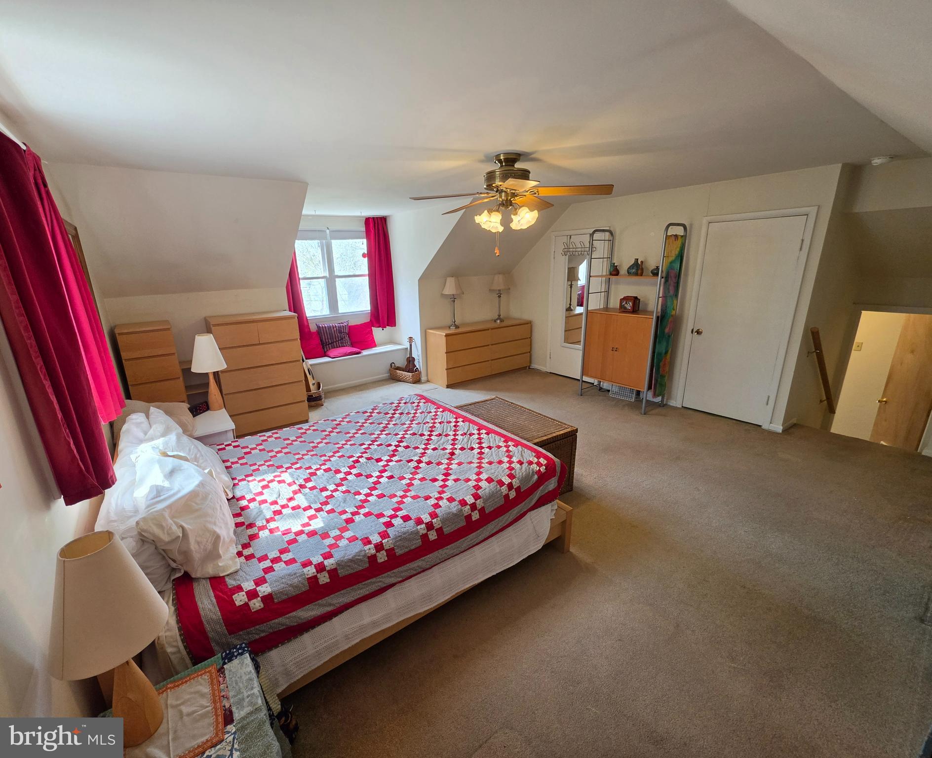 ROSLYN - Residential