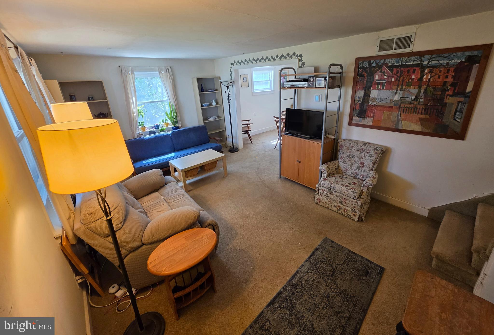 ROSLYN - Residential