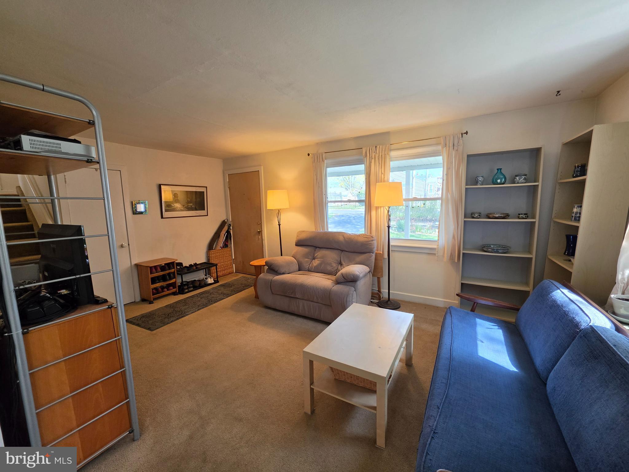 ROSLYN - Residential