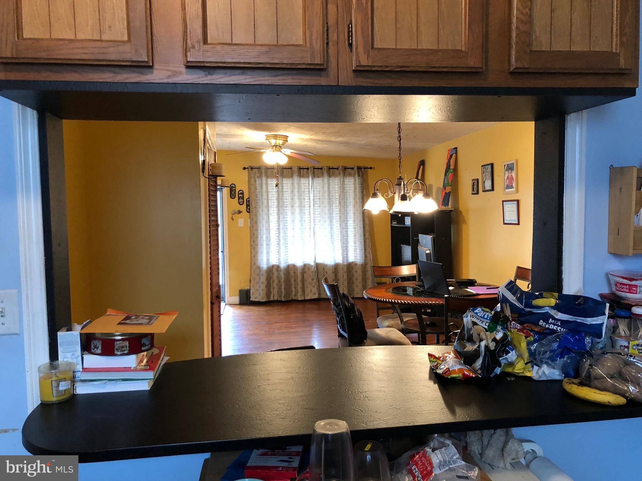 OXFORD CIRCLE - Residential