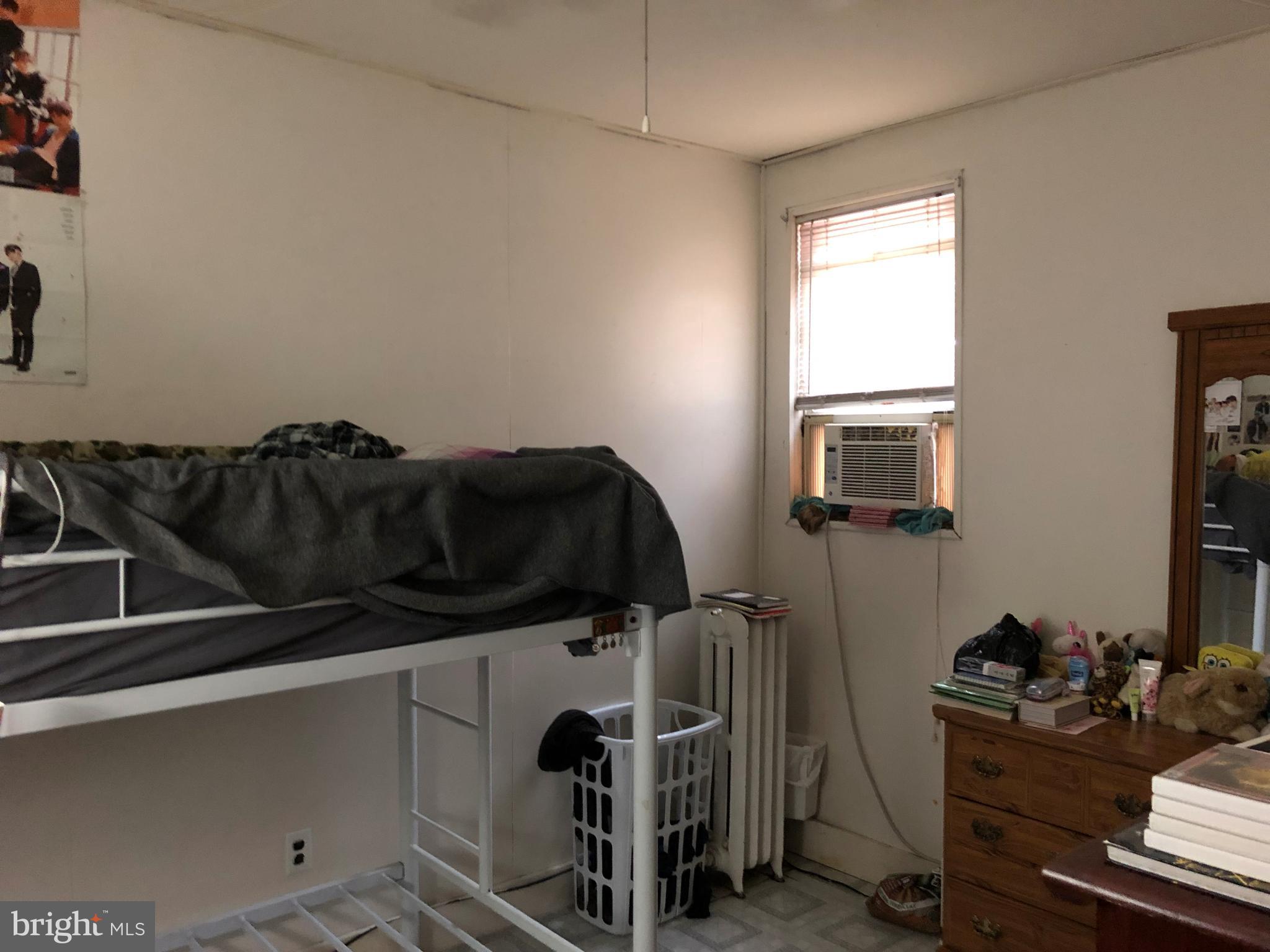 OXFORD CIRCLE - Residential