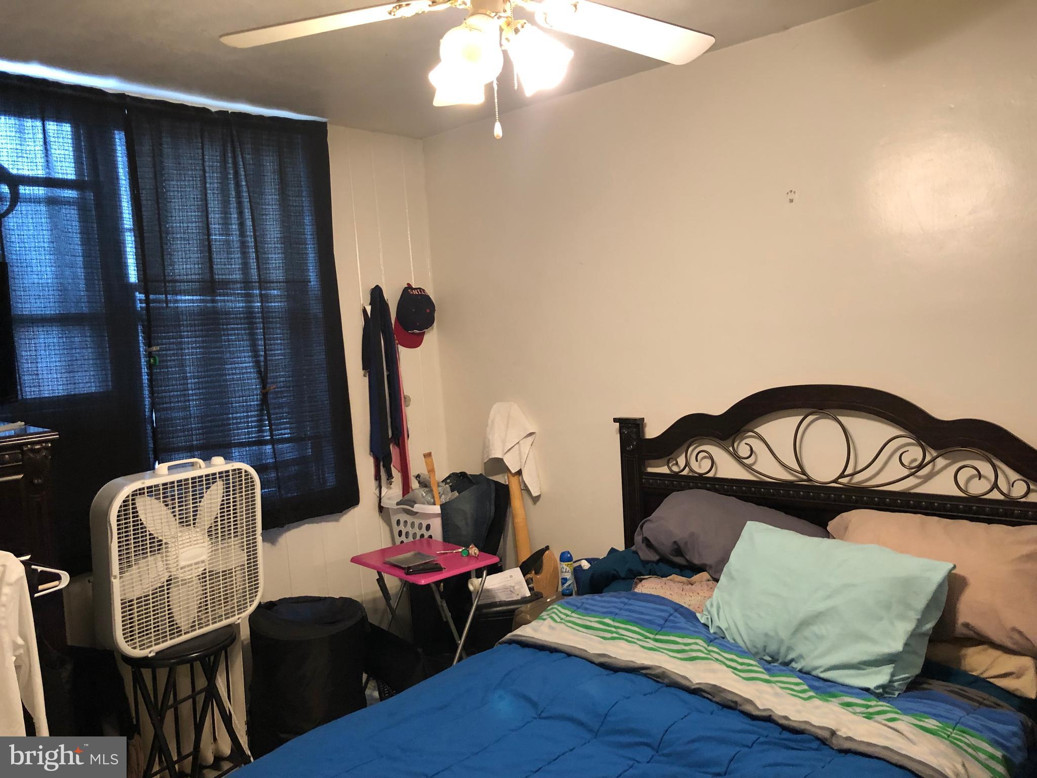 OXFORD CIRCLE - Residential