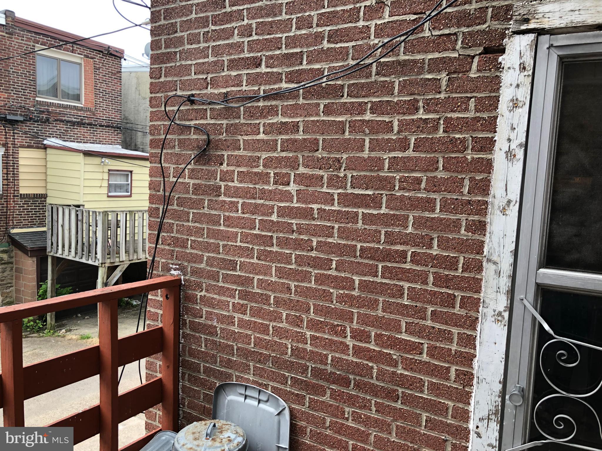 OXFORD CIRCLE - Residential