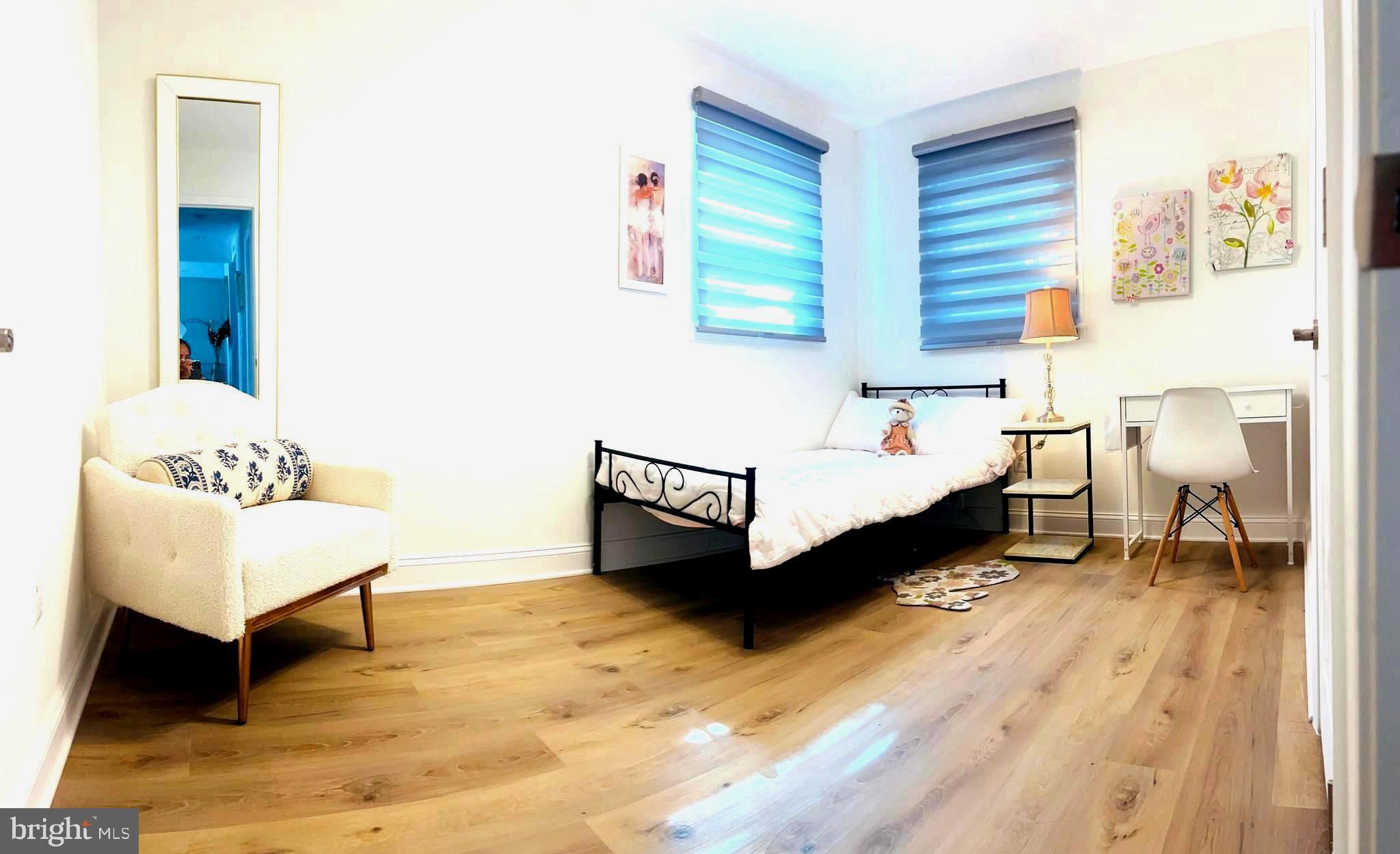 WOODSIDE - Residential