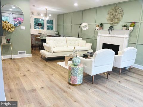 Tiny photo for 8802 2nd Avenue, SILVER SPRING, MD 20910 (MLS # MDMC2225356)