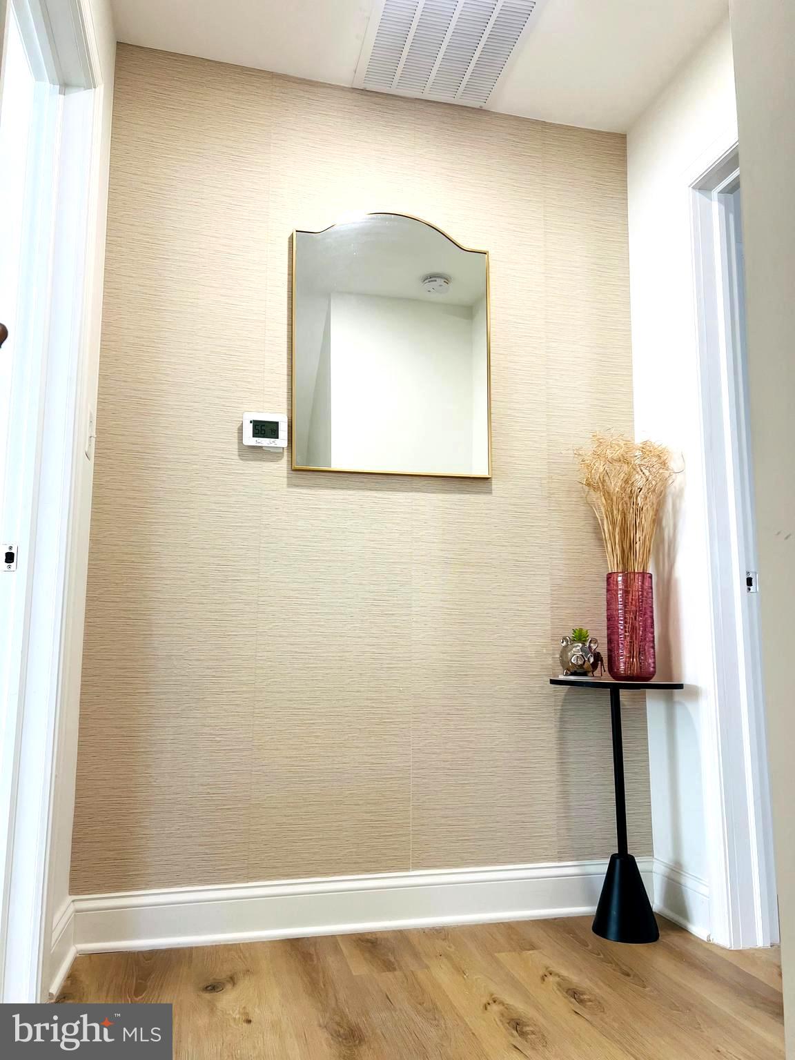 WOODSIDE - Residential