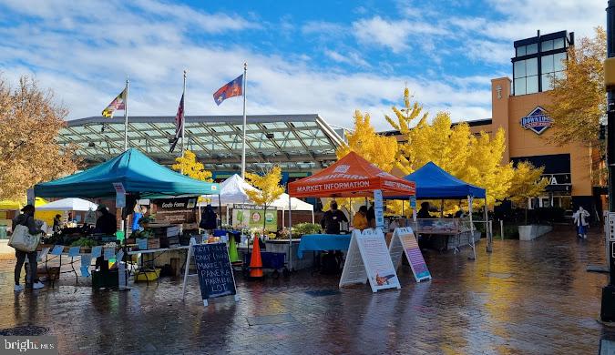 WOODSIDE - Residential