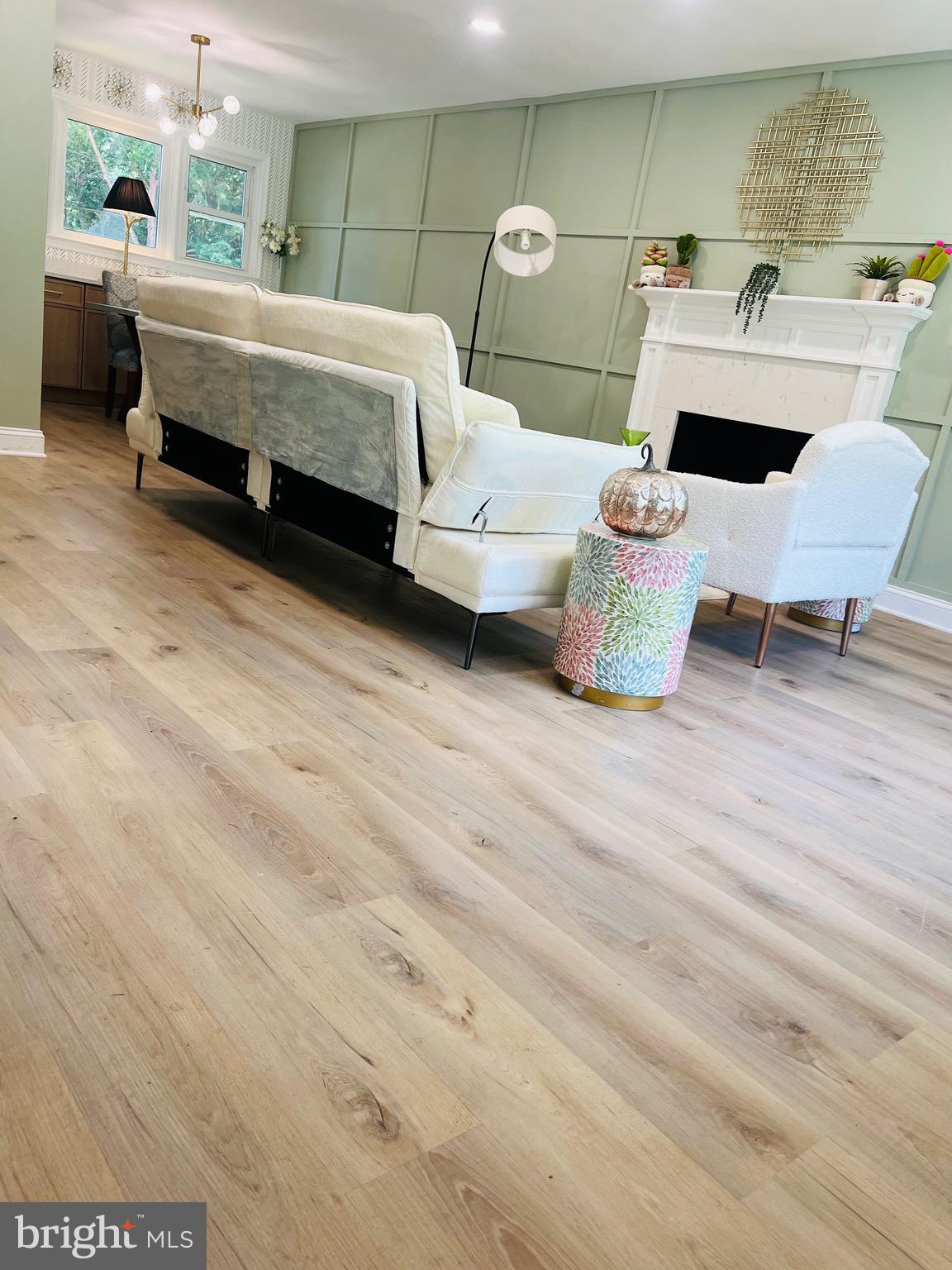 WOODSIDE - Residential