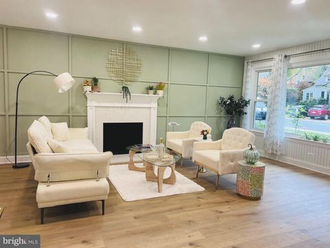 Tiny photo for 8802 2nd Avenue, SILVER SPRING, MD 20910 (MLS # MDMC2225356)