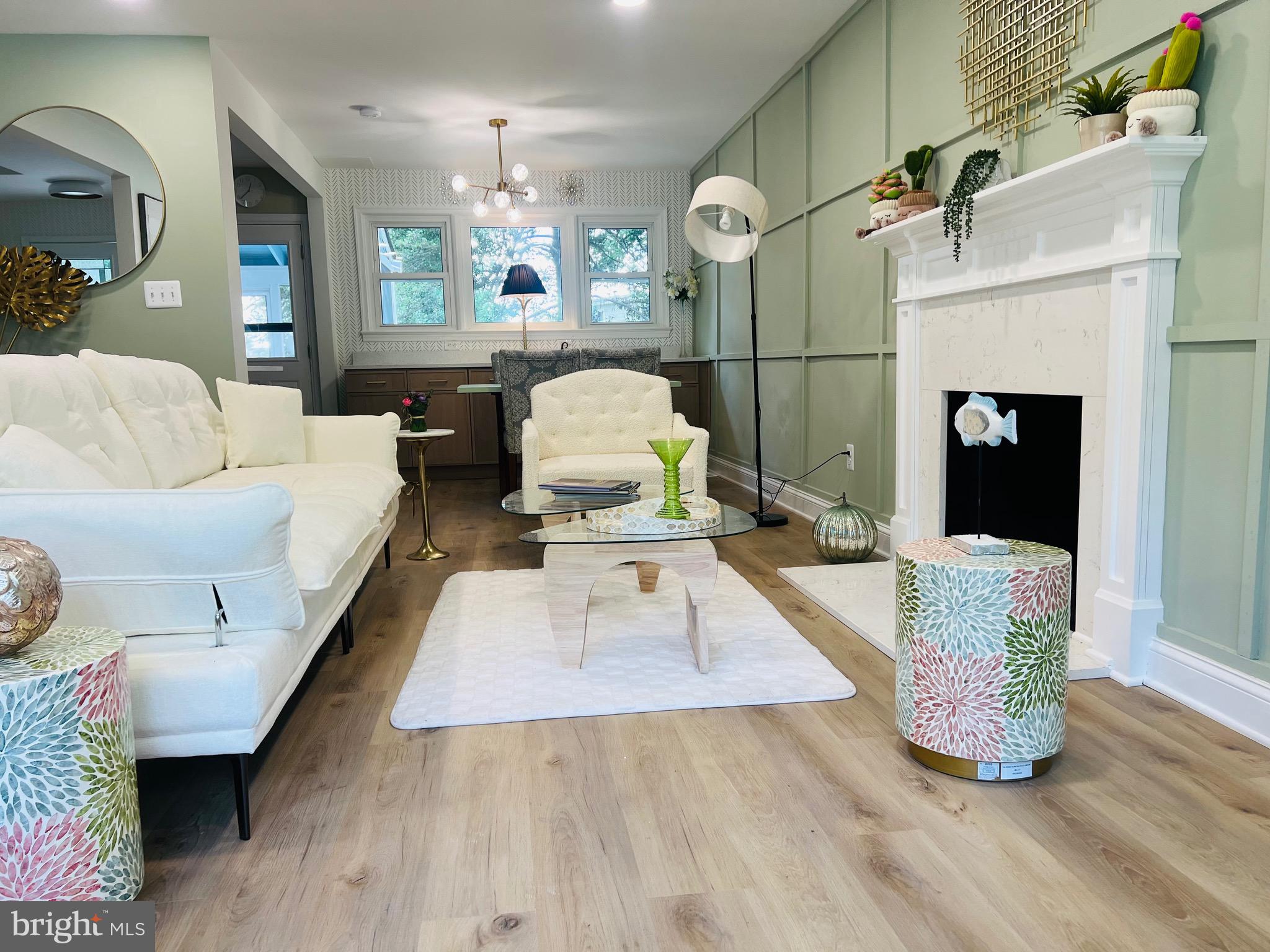 WOODSIDE - Residential