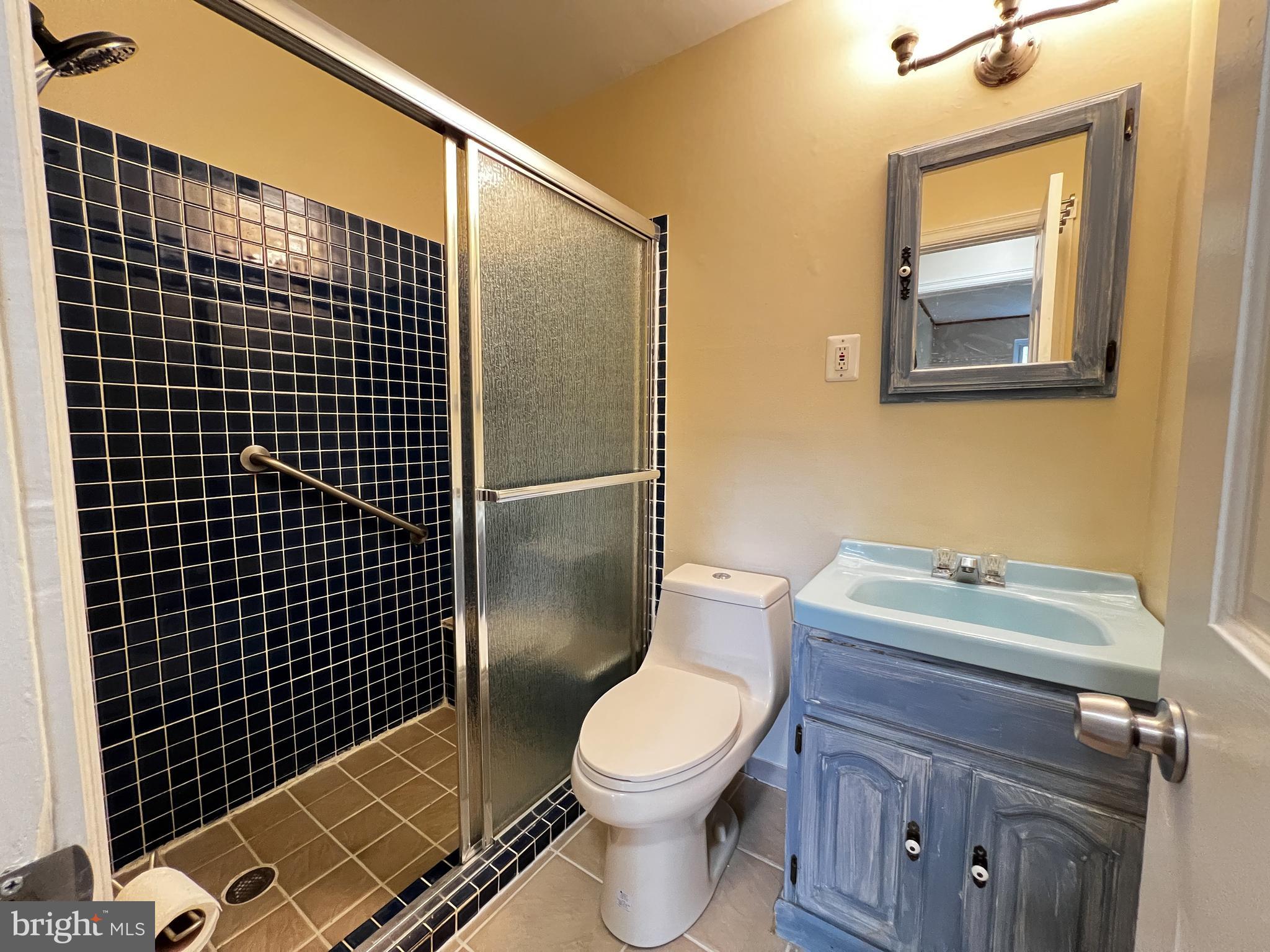 GLENMONT HEIGHTS - Residential Lease