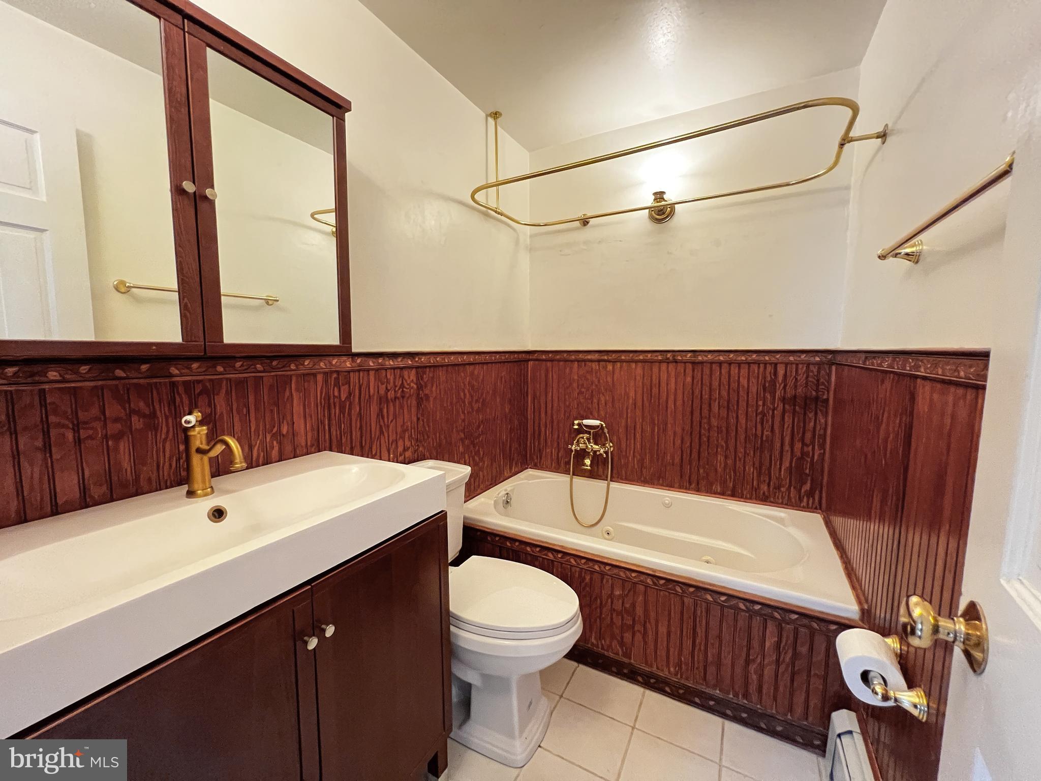 GLENMONT HEIGHTS - Residential Lease