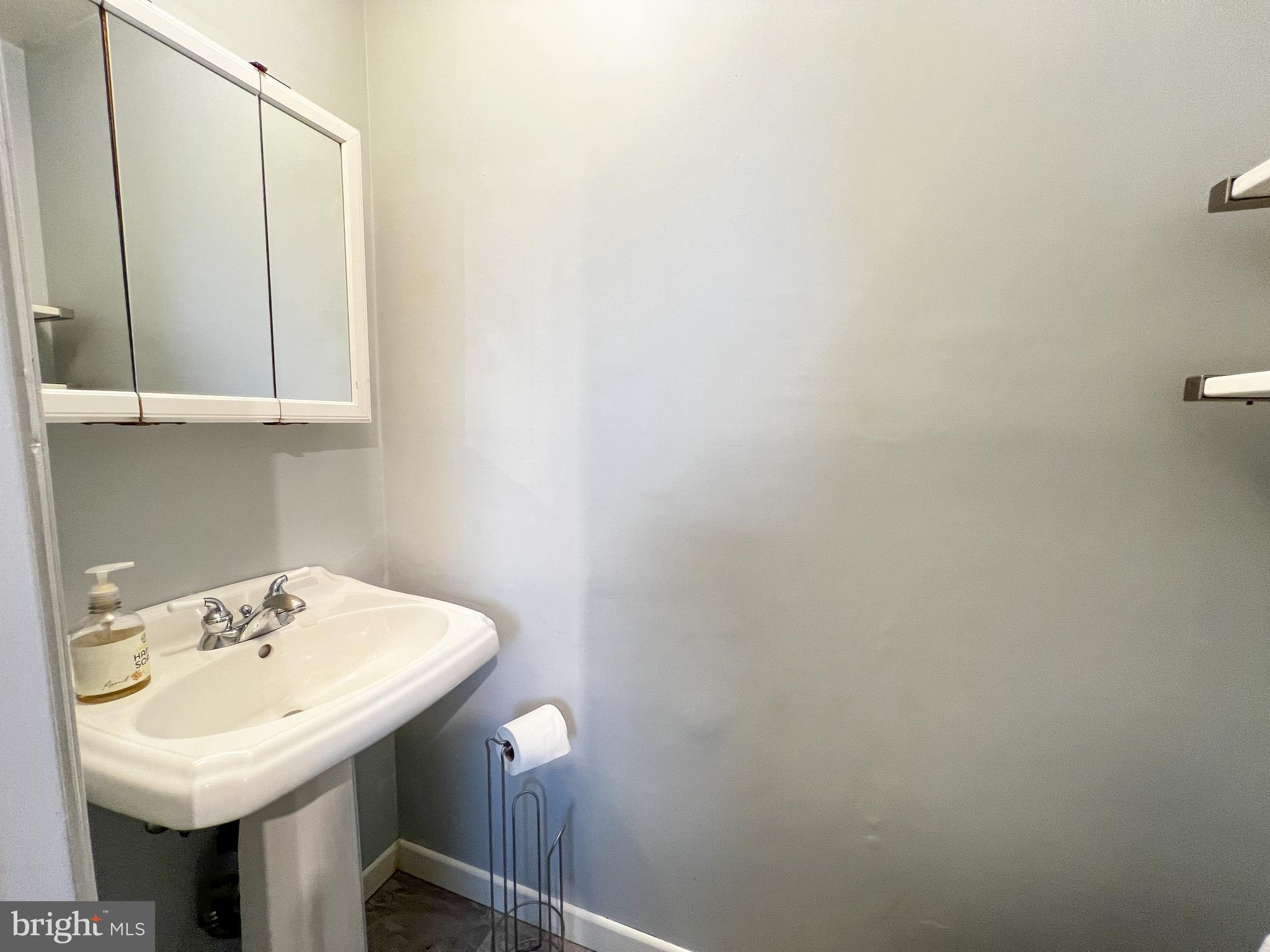 GLENMONT HEIGHTS - Residential Lease