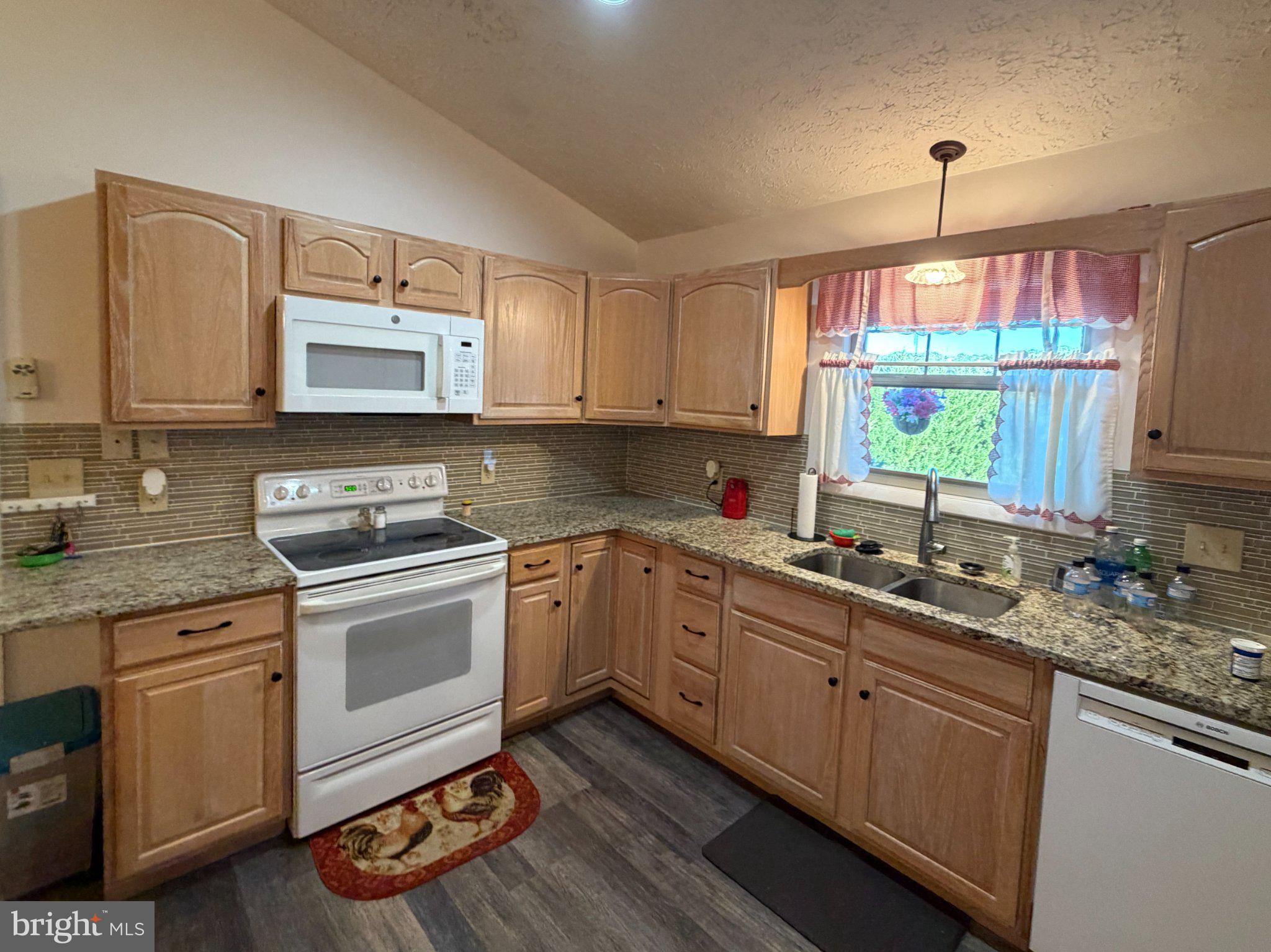 171 SOUTHRIDGE DRIVE