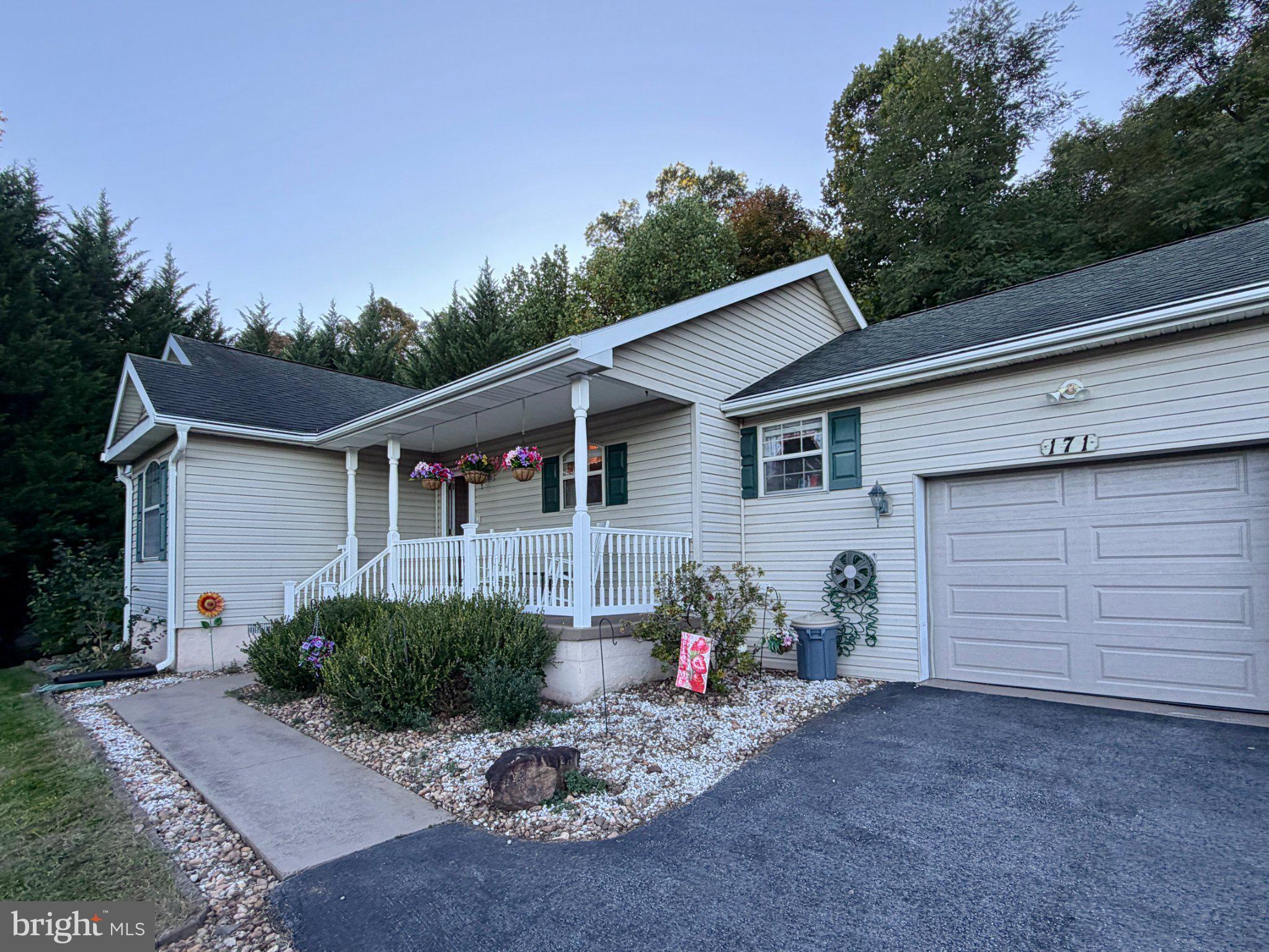 171 SOUTHRIDGE DRIVE