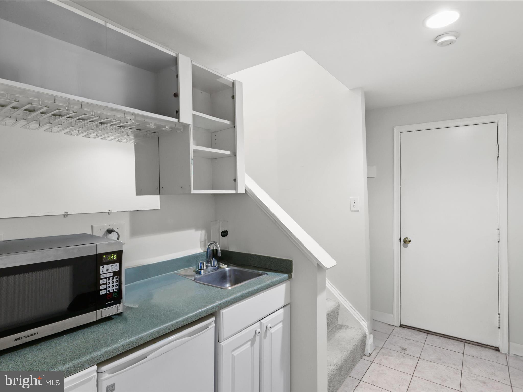 ENVIRONS - Residential Lease