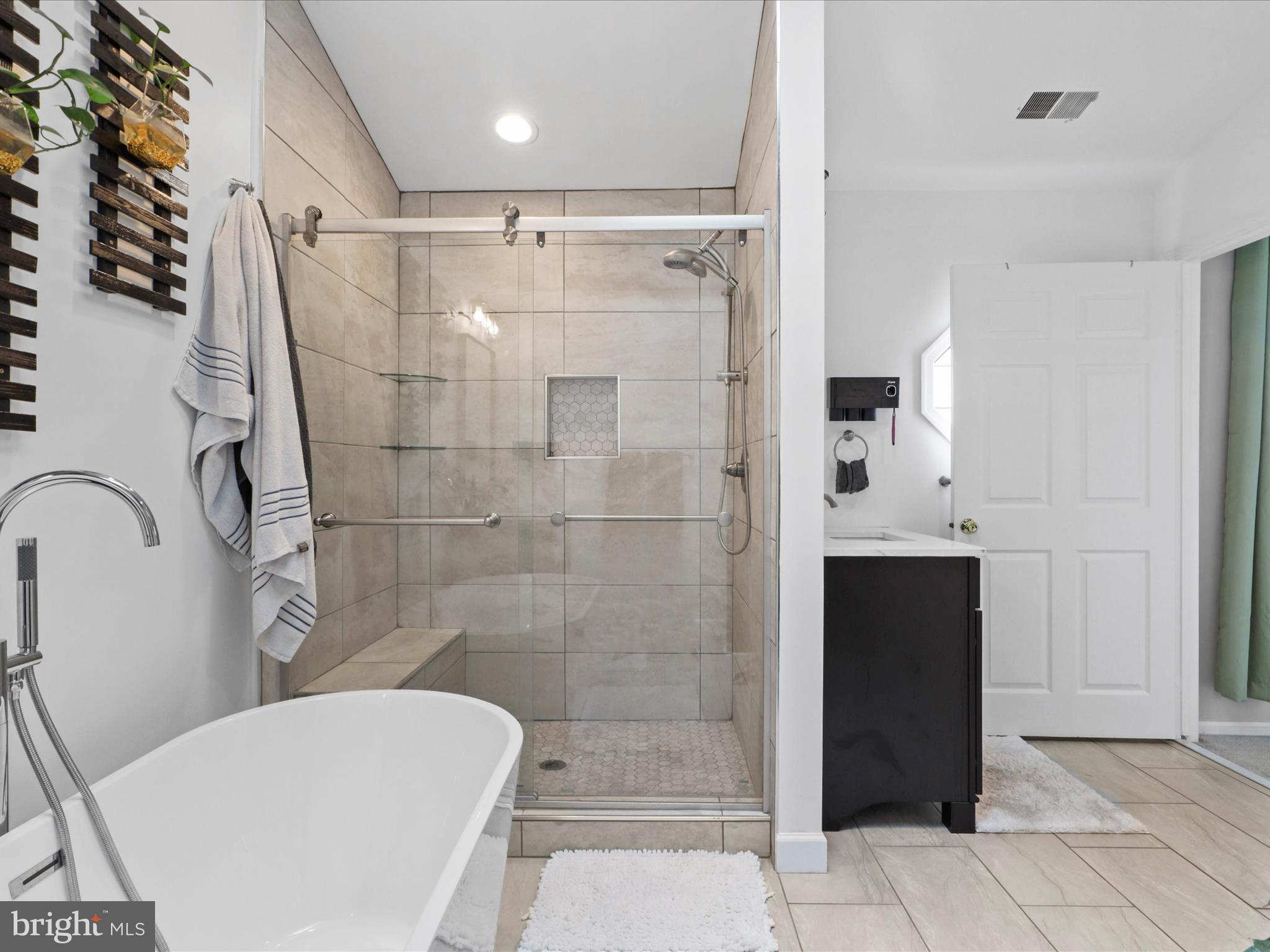 ENVIRONS - Residential Lease