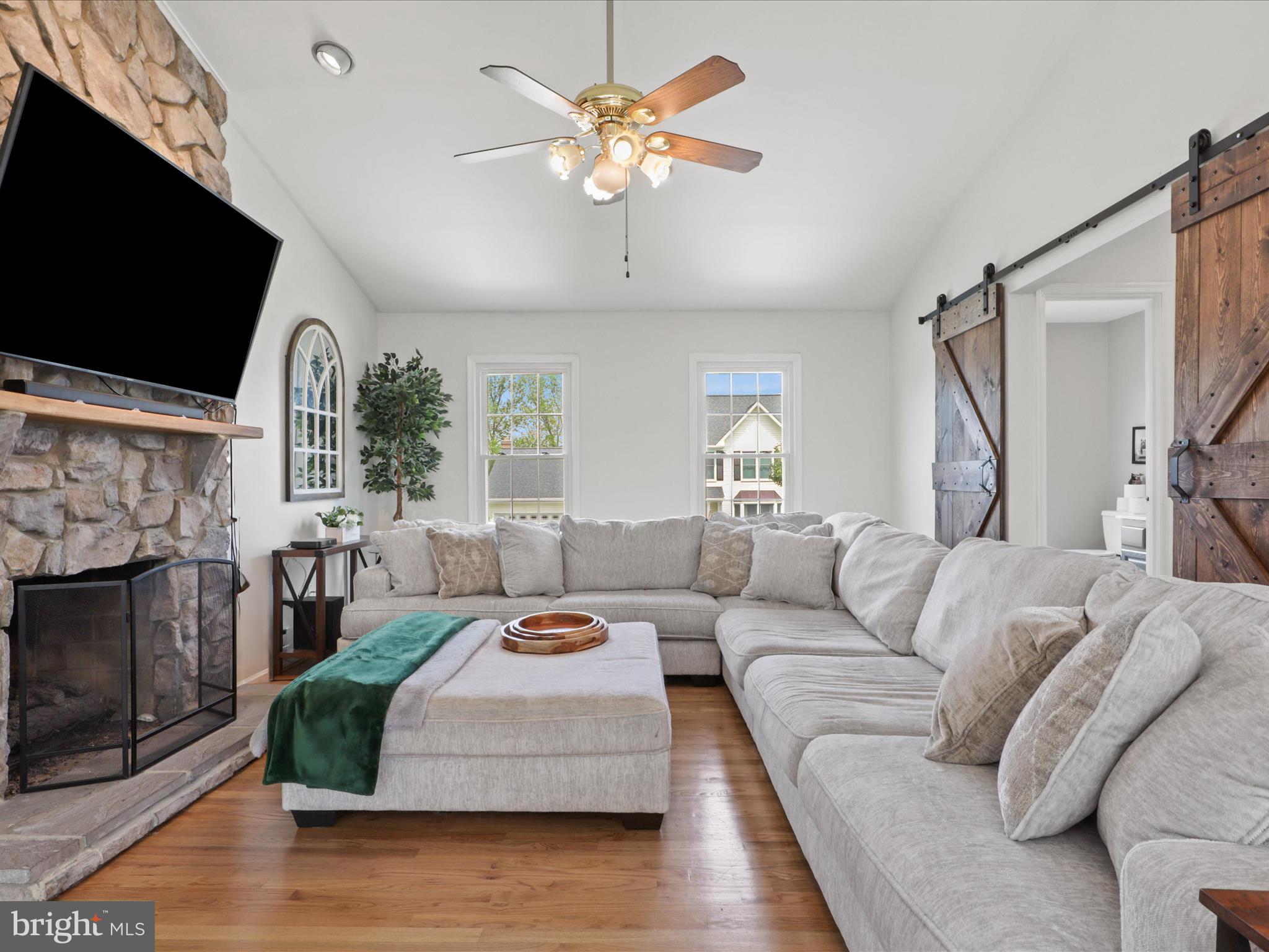 ENVIRONS - Residential Lease