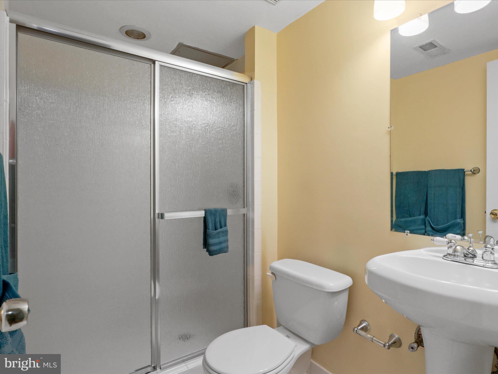 ENVIRONS - Residential Lease