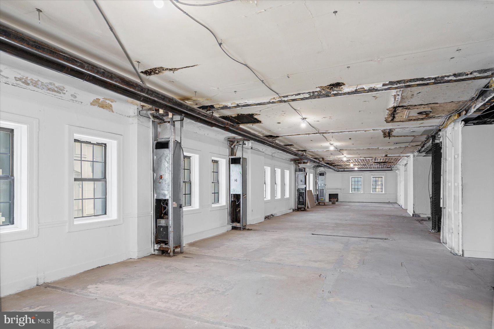 1 E CHASE STREET R200