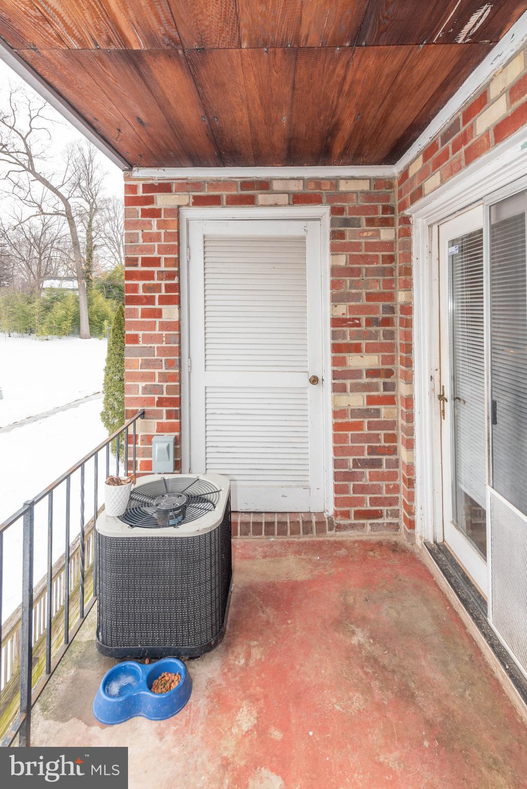 ROSEMONT EAST - Residential