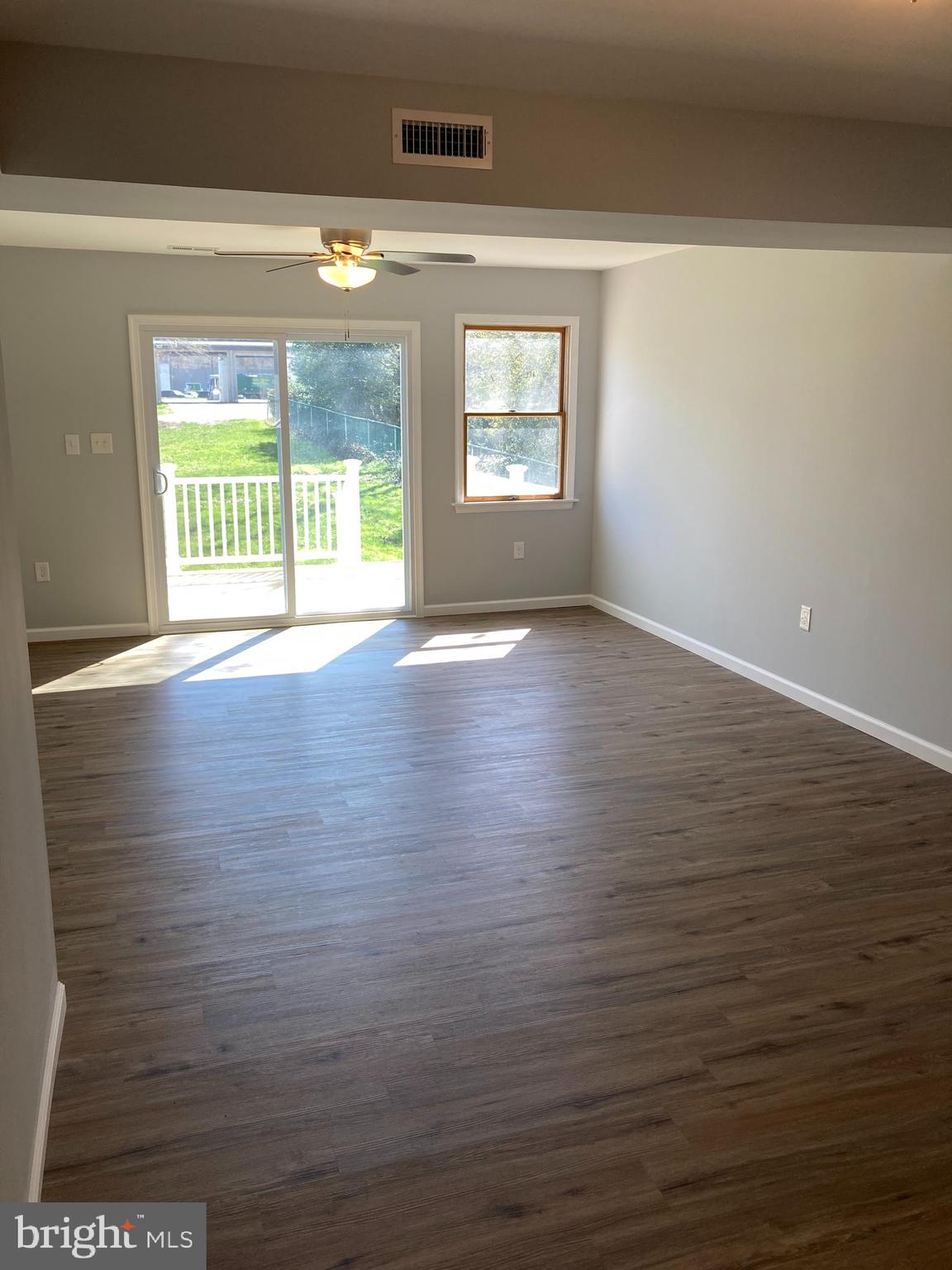 ABERDEEN HILLS - Residential Lease