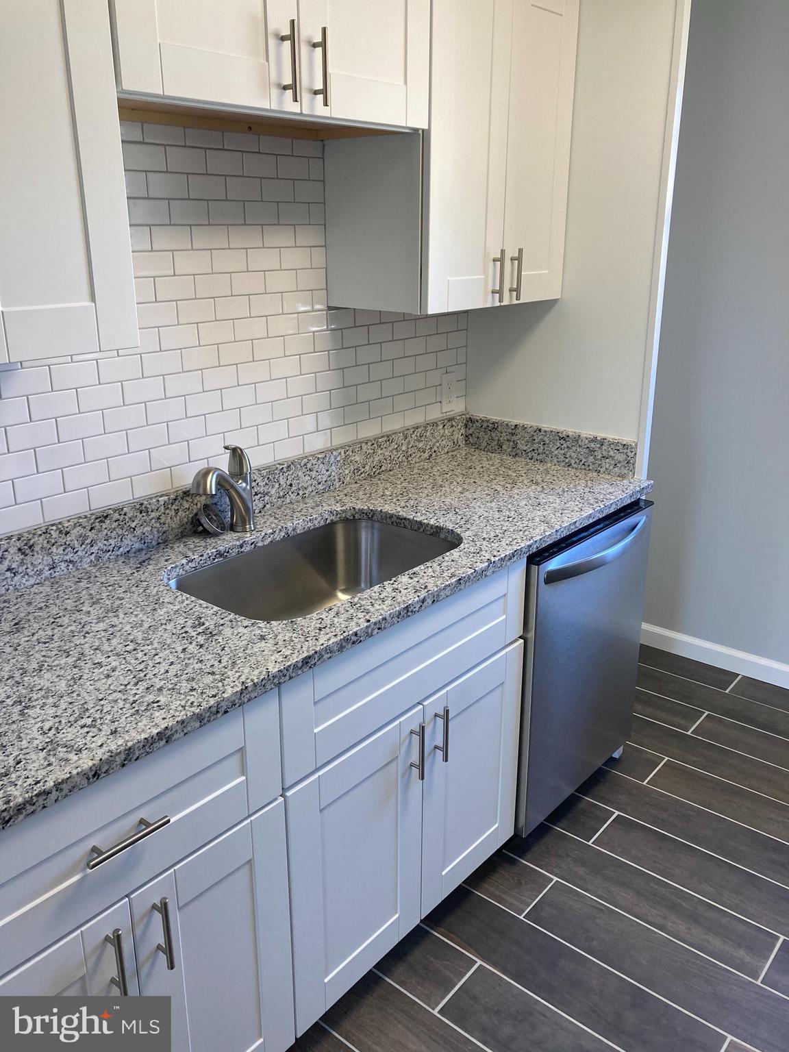 ABERDEEN HILLS - Residential Lease