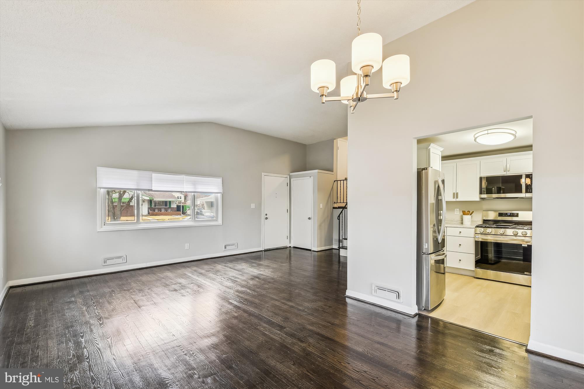 WINDSOR FARMS - Residential