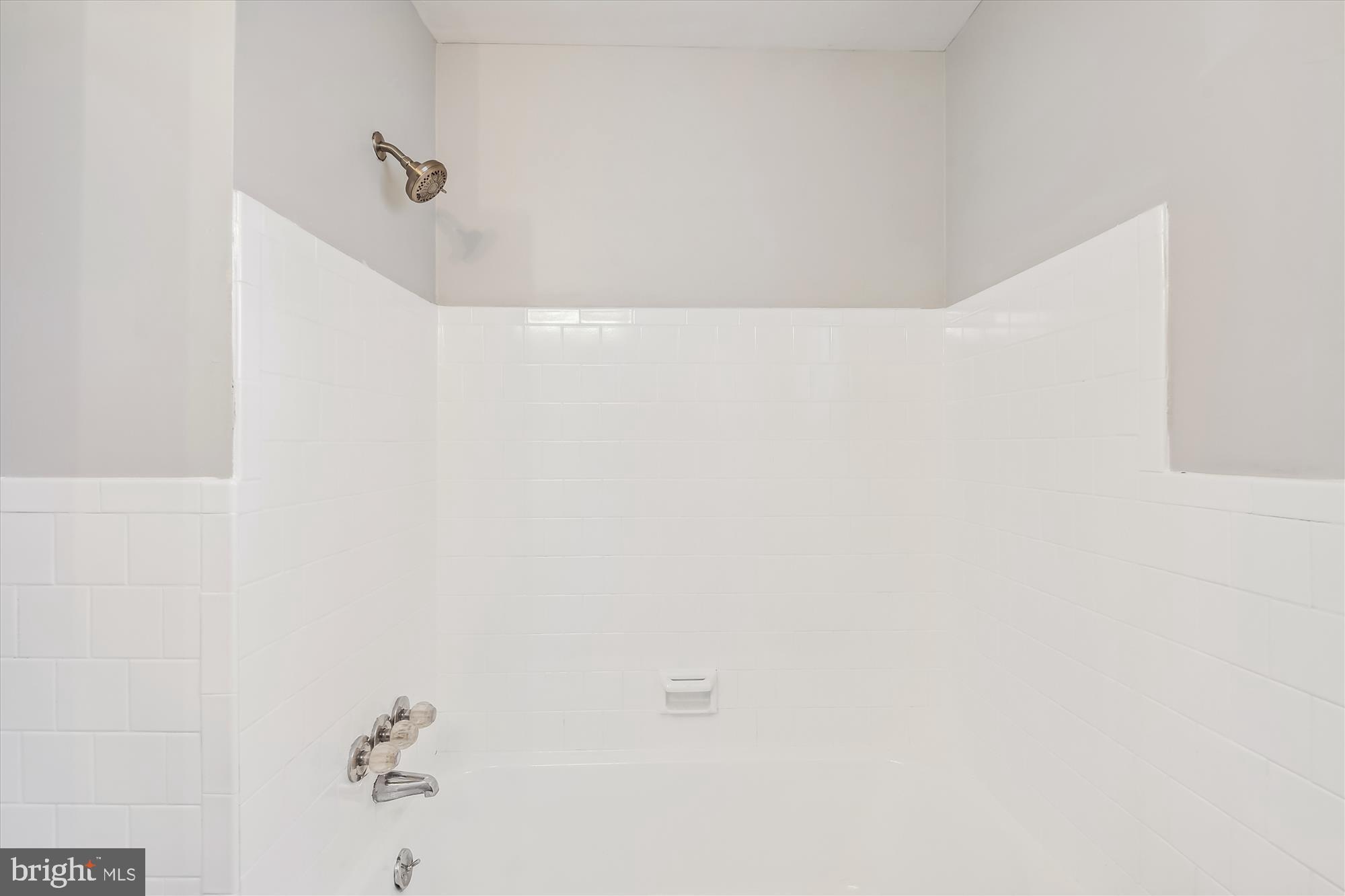 WINDSOR FARMS - Residential