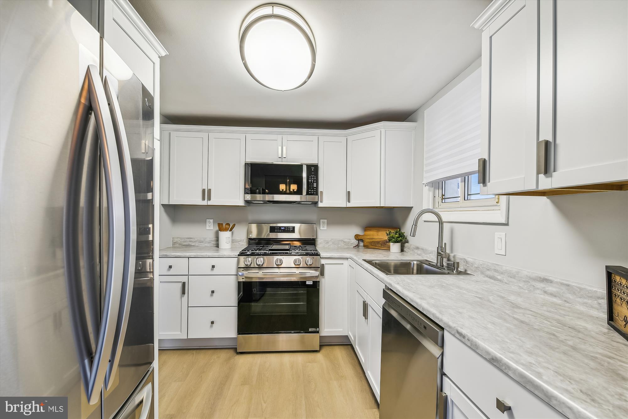 WINDSOR FARMS - Residential