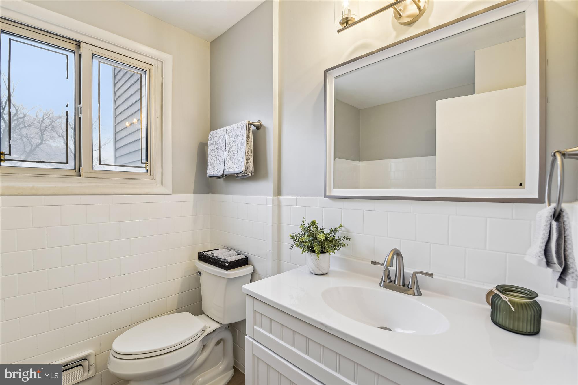 WINDSOR FARMS - Residential