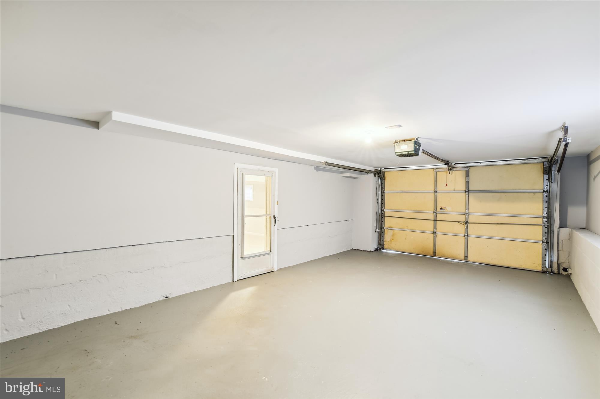 WINDSOR FARMS - Residential