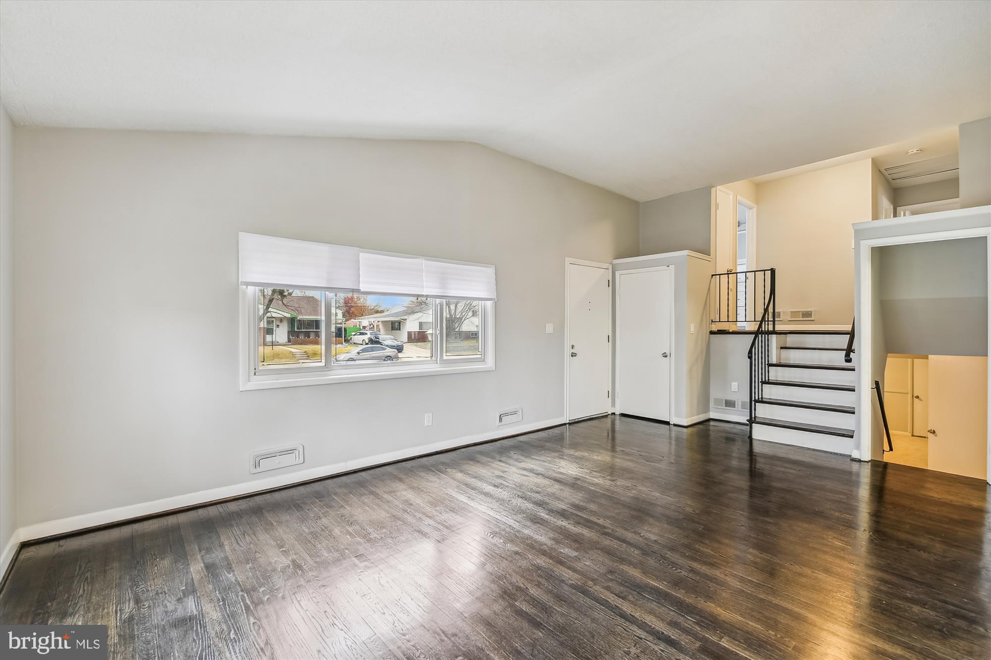 WINDSOR FARMS - Residential